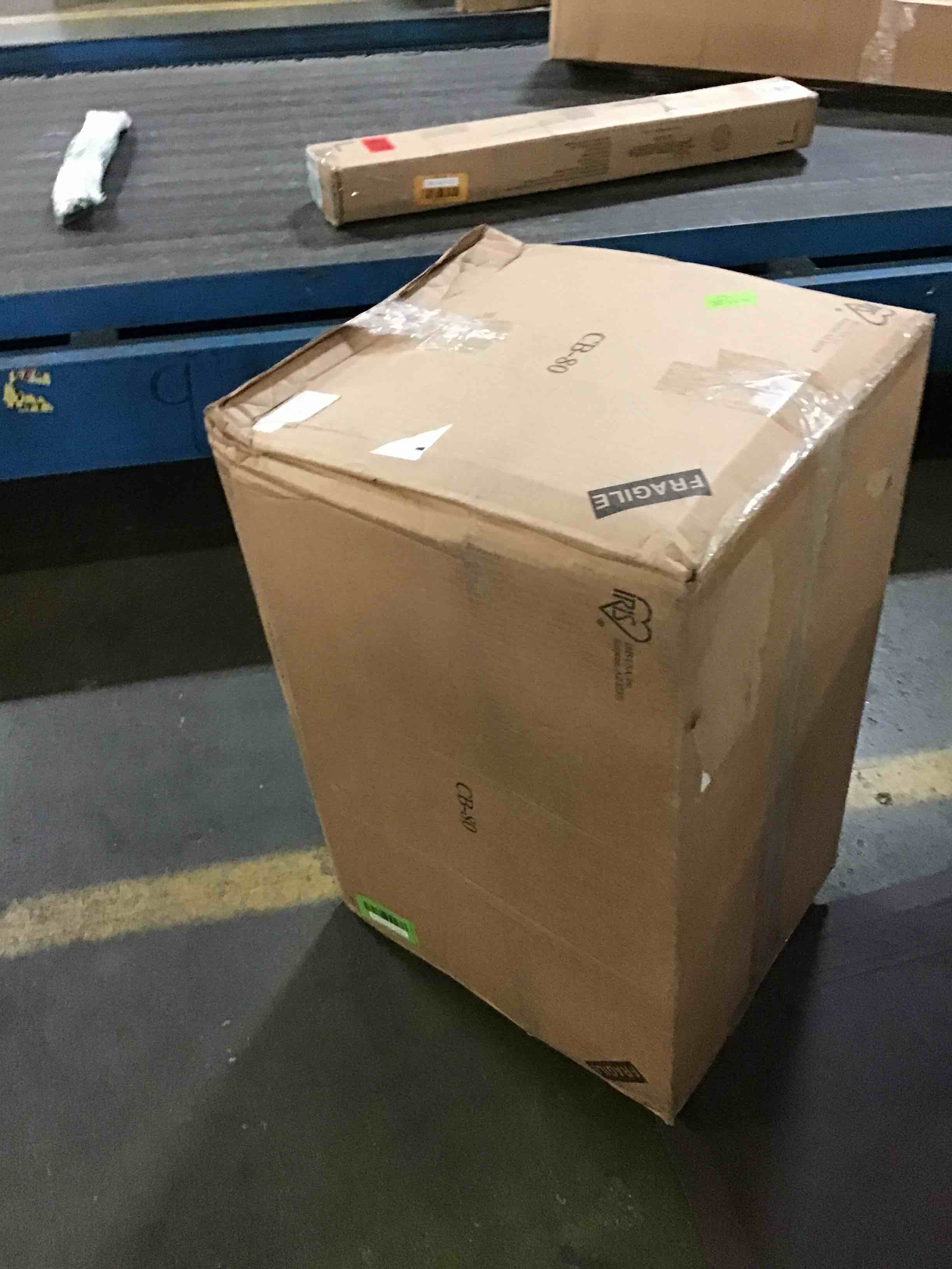 https://s3.amazonaws.com/lotting-images-prod/bidfta/GRN5247814_1692034450075.jpeg