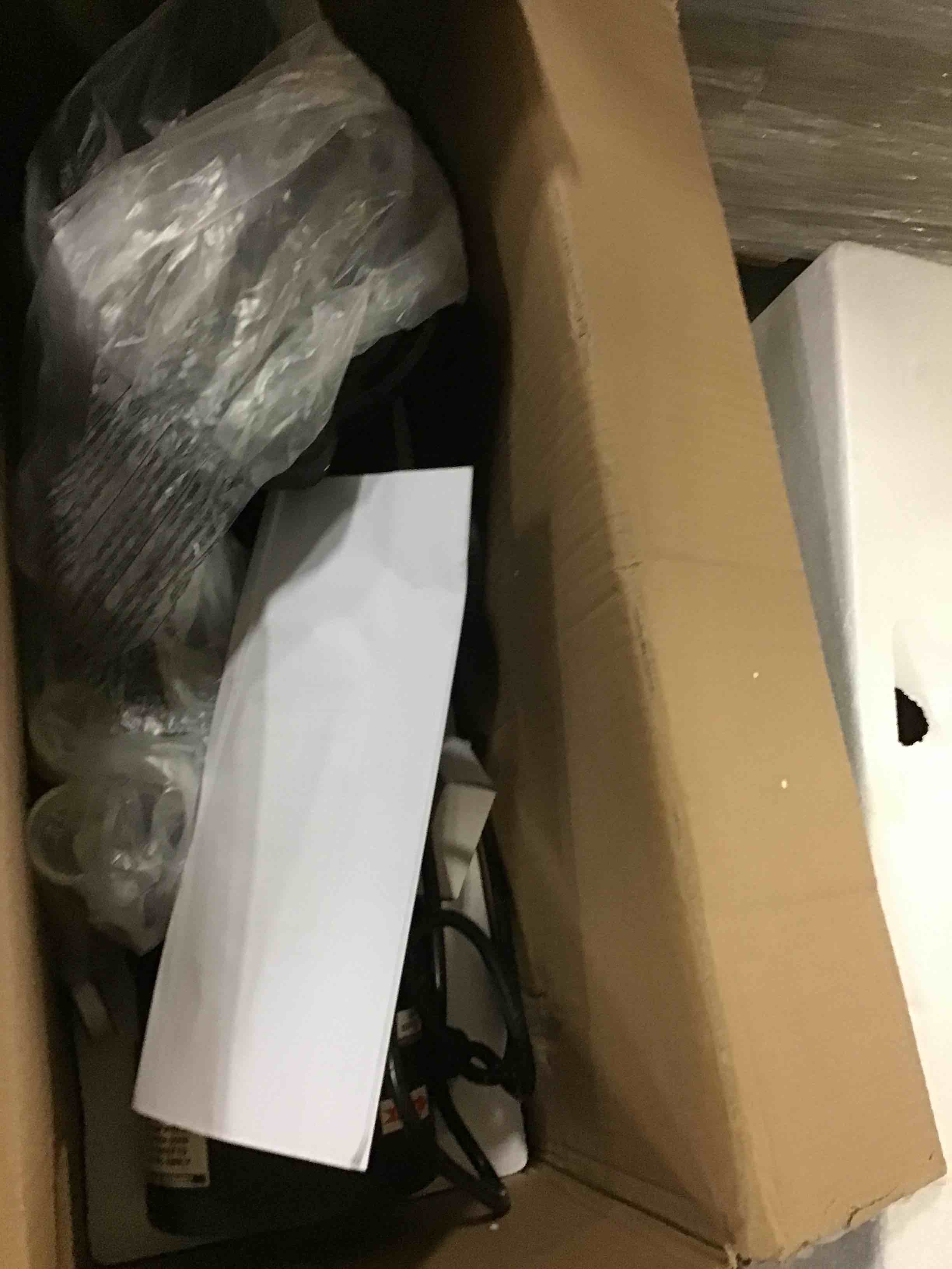 https://s3.amazonaws.com/lotting-images-prod/bidfta/GRN5248412_1692616844983.jpeg