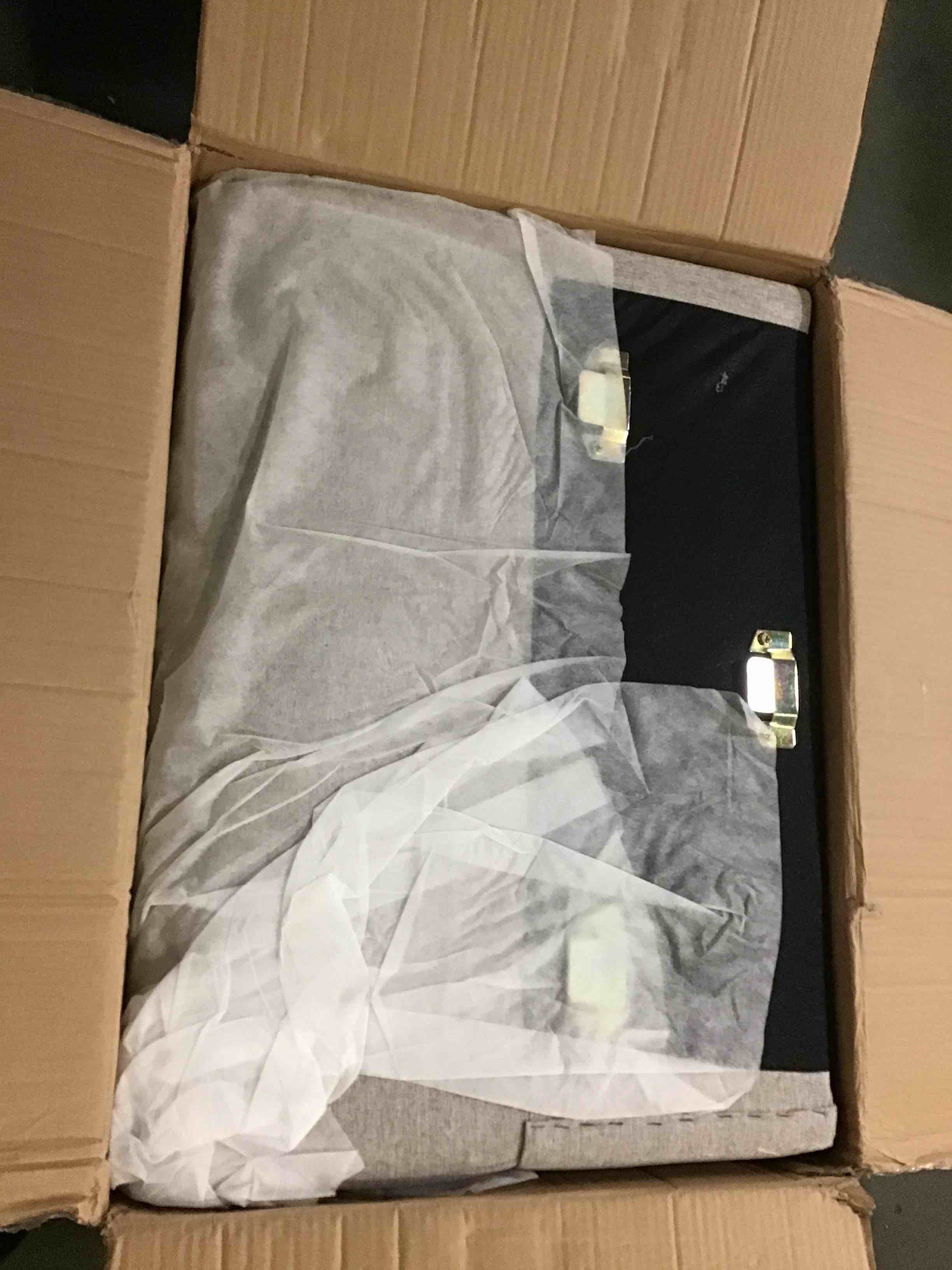 https://s3.amazonaws.com/lotting-images-prod/bidfta/GRN5248900_1692965249876.jpeg