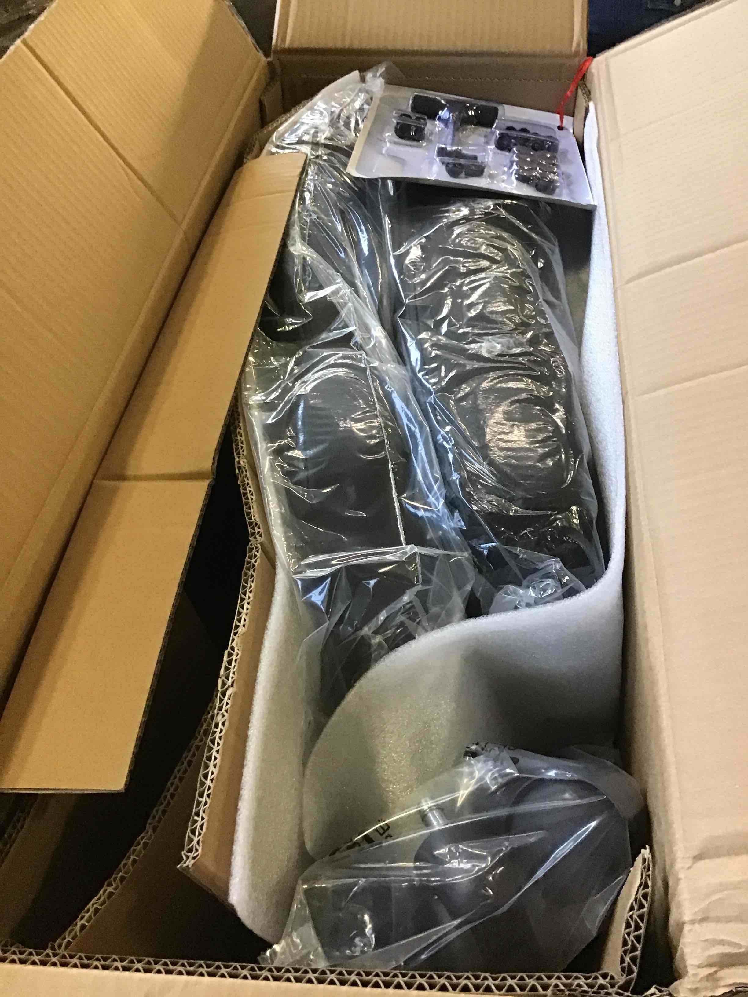 https://s3.amazonaws.com/lotting-images-prod/bidfta/GRN5251275_1692358477189.jpeg