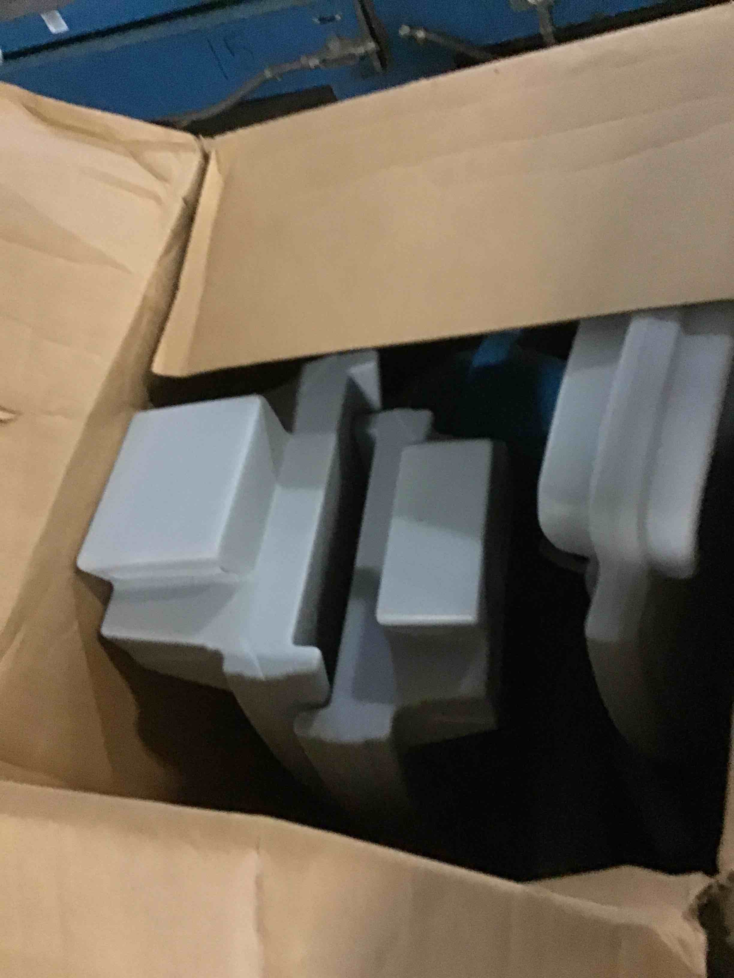 https://s3.amazonaws.com/lotting-images-prod/bidfta/GRN5255220_1689770376202.jpeg