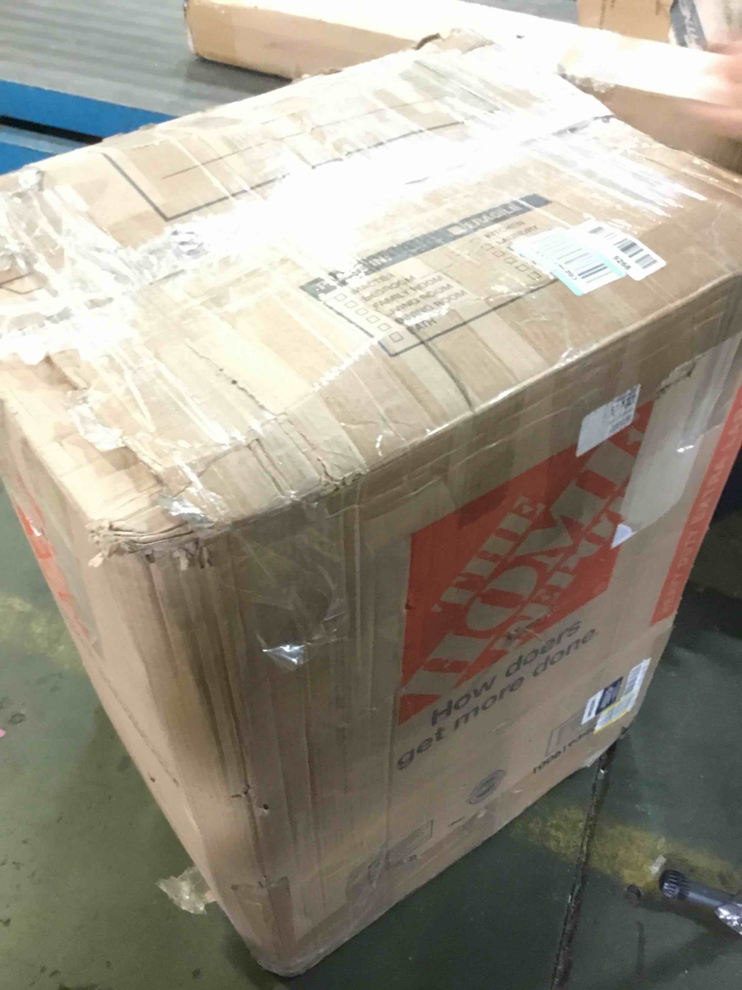 https://s3.amazonaws.com/lotting-images-prod/bidfta/GRN5255715_1690392175005.jpeg