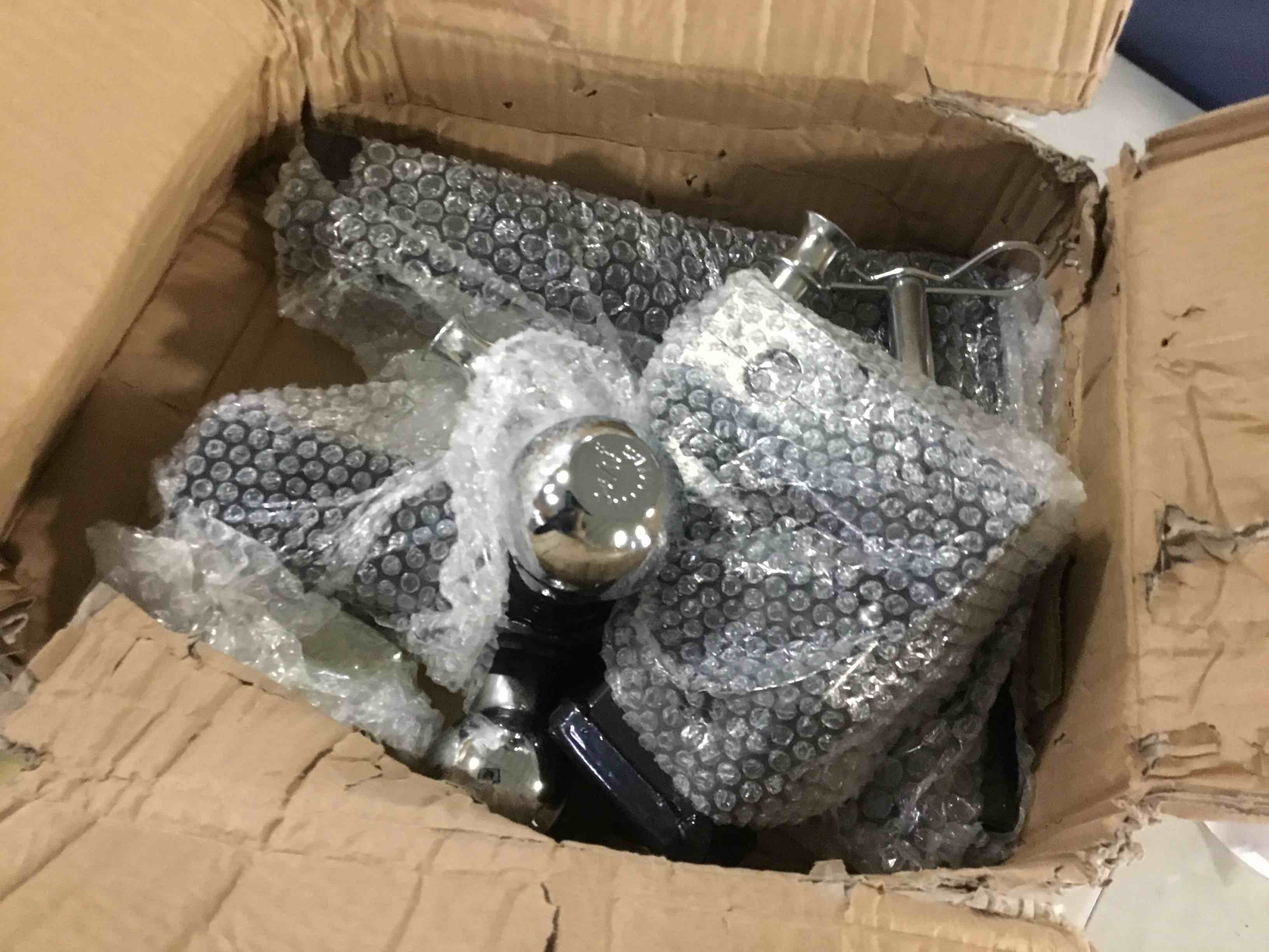 https://s3.amazonaws.com/lotting-images-prod/bidfta/GRN5256385_1691325225510.jpeg