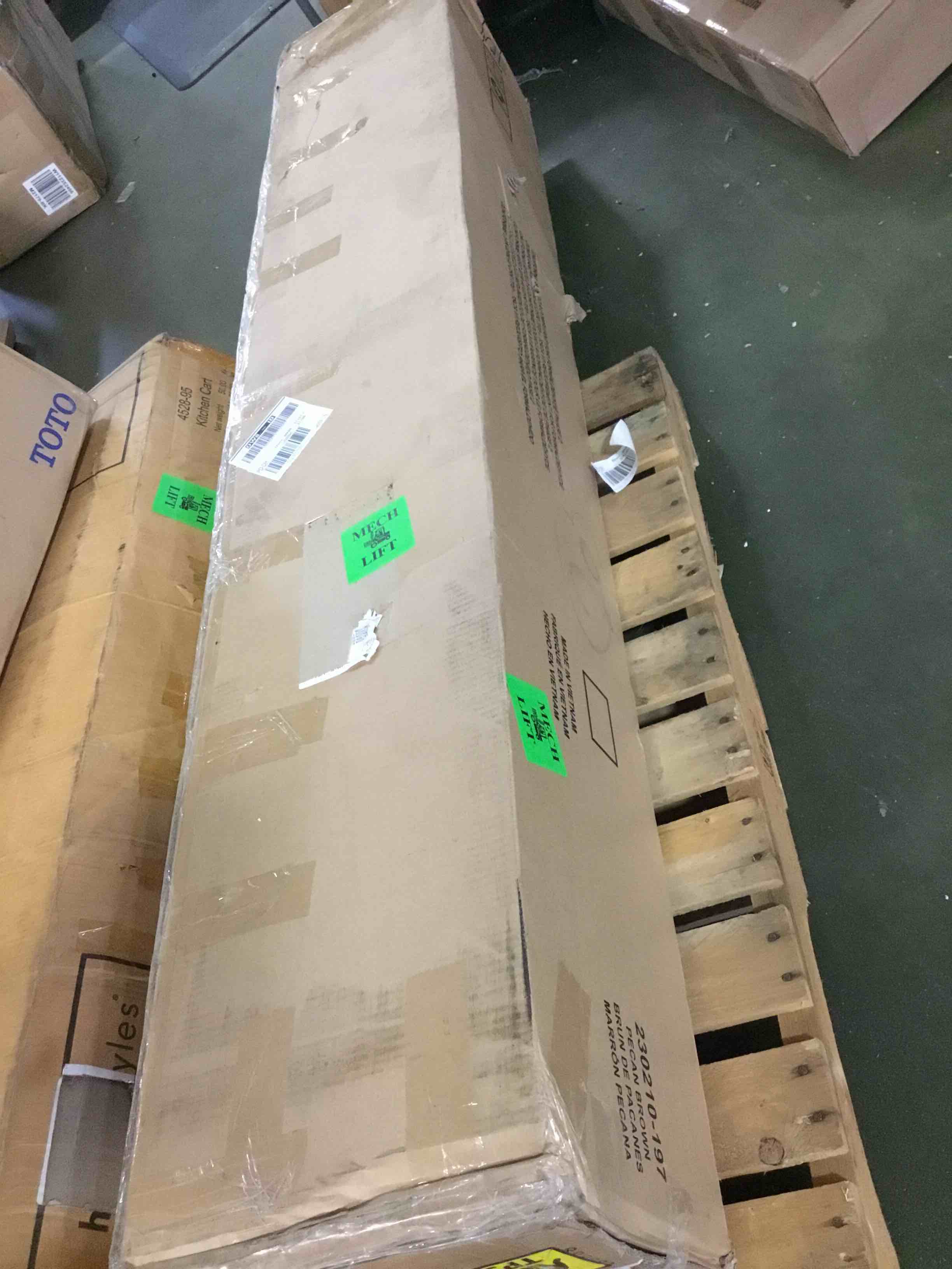 https://s3.amazonaws.com/lotting-images-prod/bidfta/GRN5256429_1691331226849.jpeg