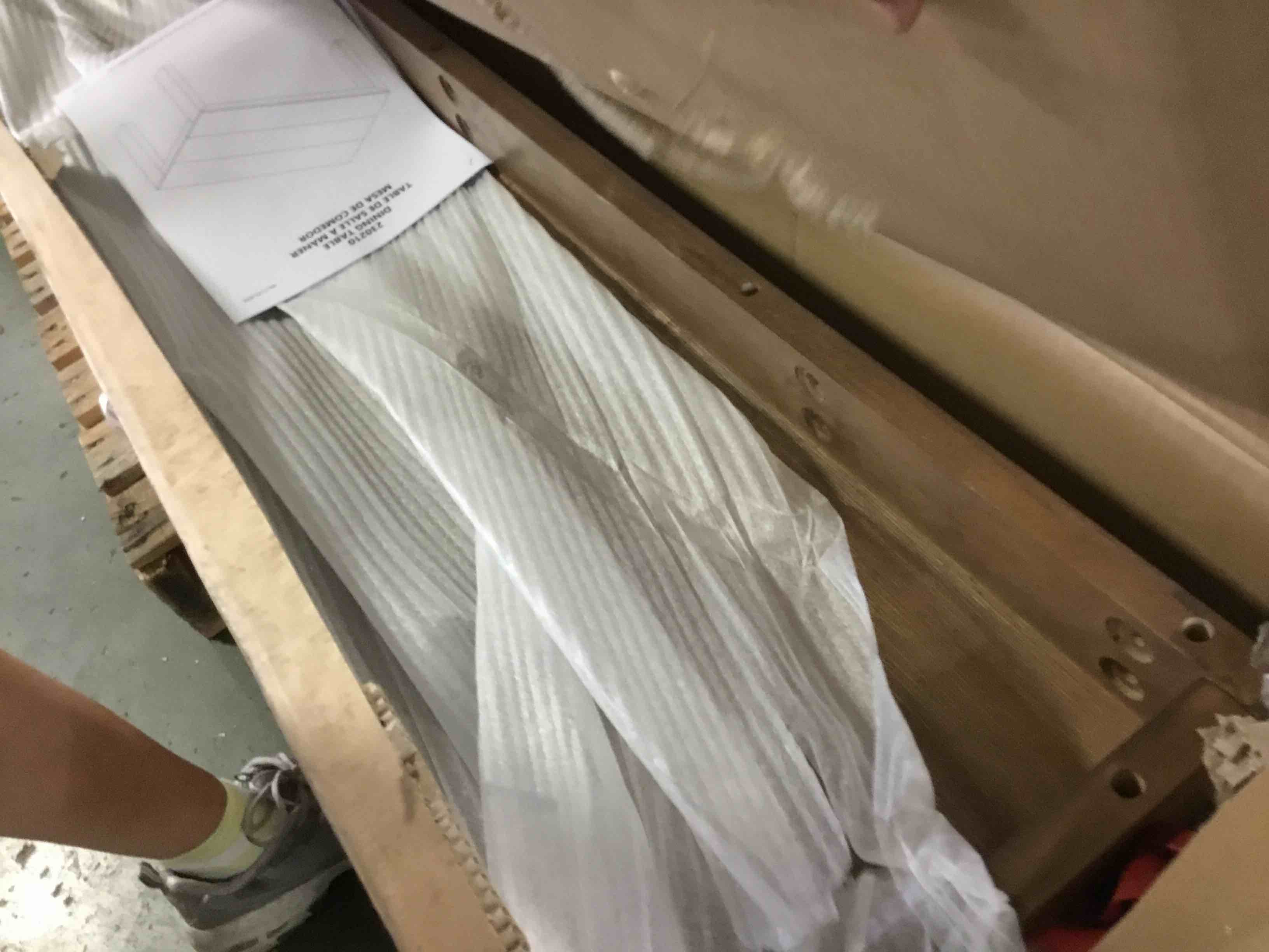 https://s3.amazonaws.com/lotting-images-prod/bidfta/GRN5256429_1691331259452.jpeg