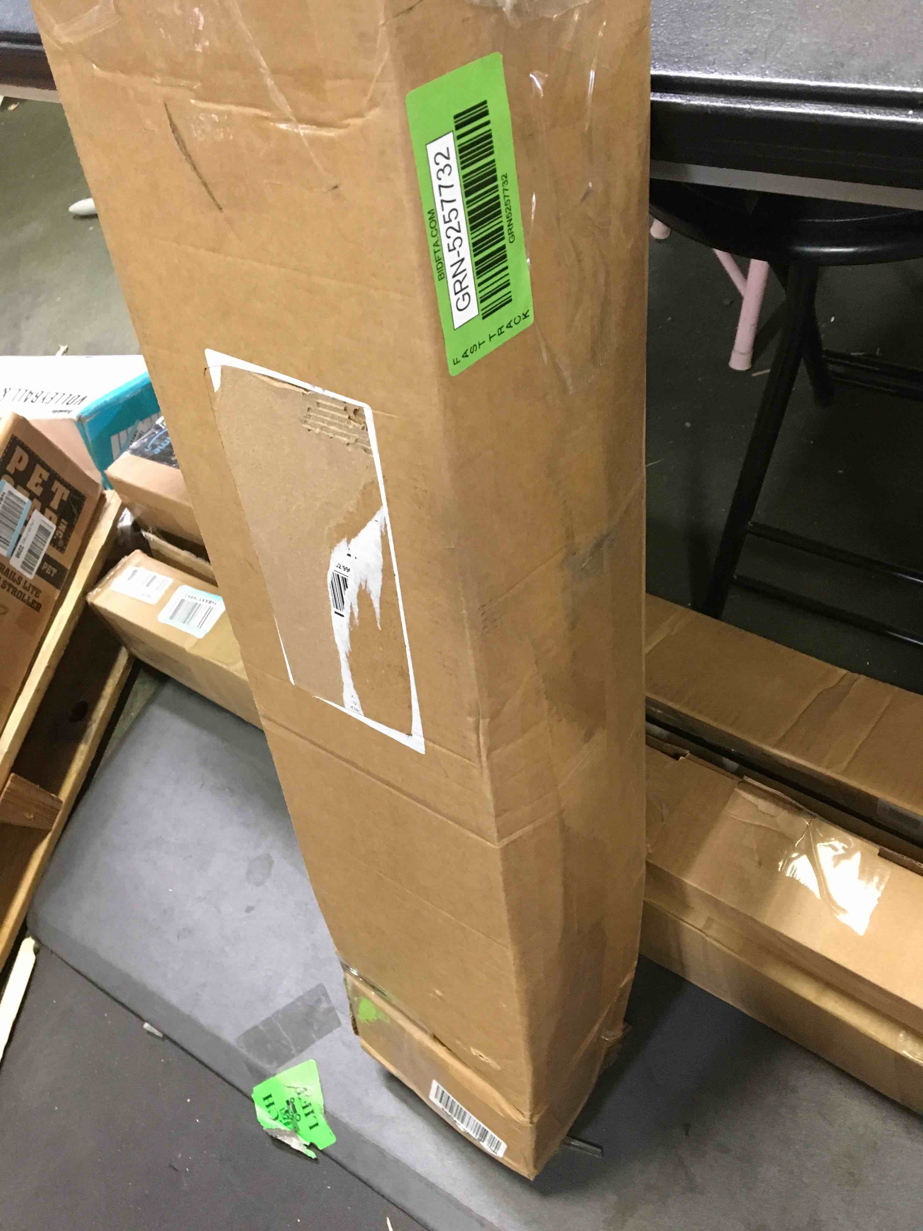 https://s3.amazonaws.com/lotting-images-prod/bidfta/GRN5257732_1690903152464.jpeg