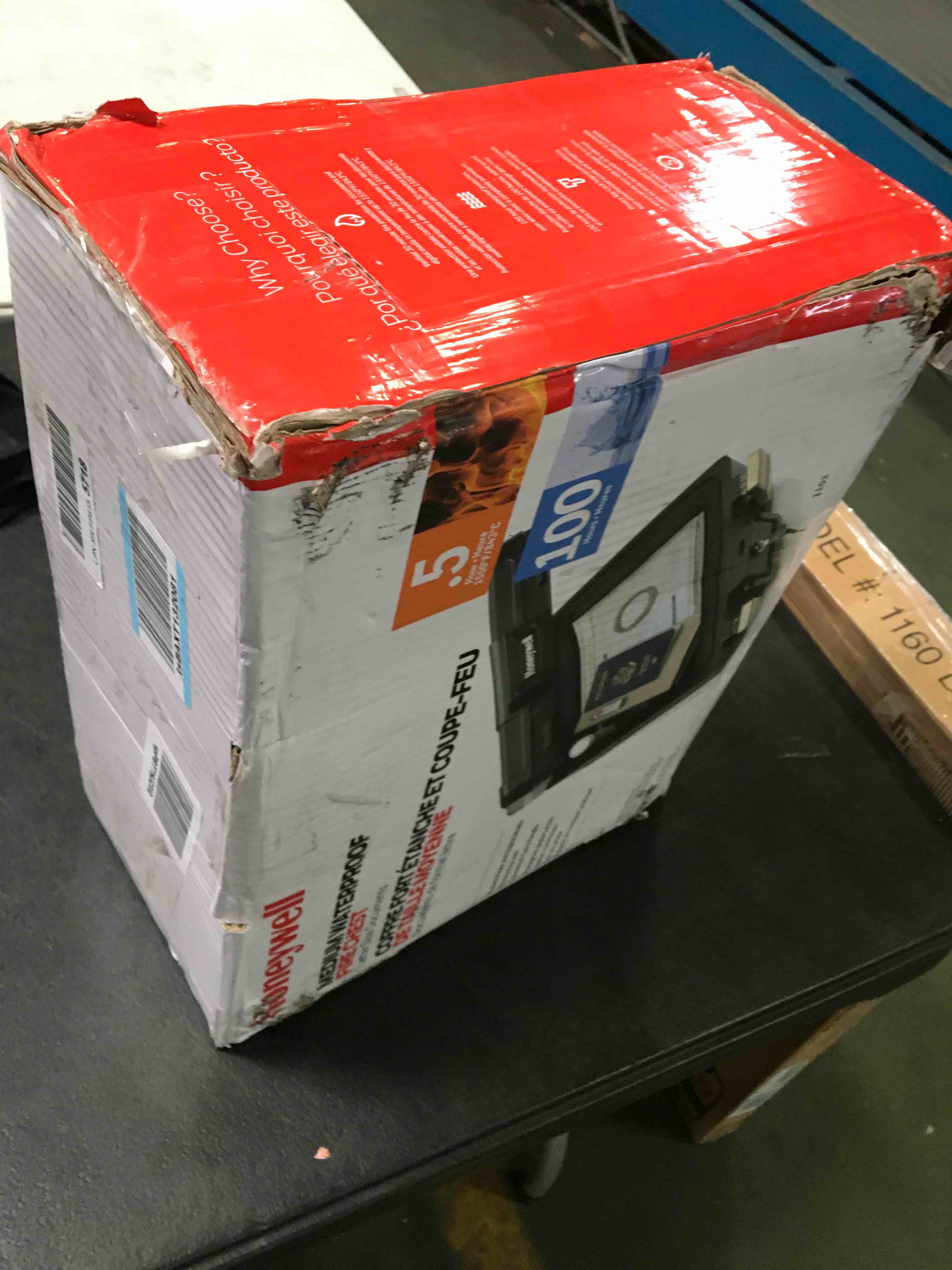 https://s3.amazonaws.com/lotting-images-prod/bidfta/GRN5257759_1690907131442.jpeg