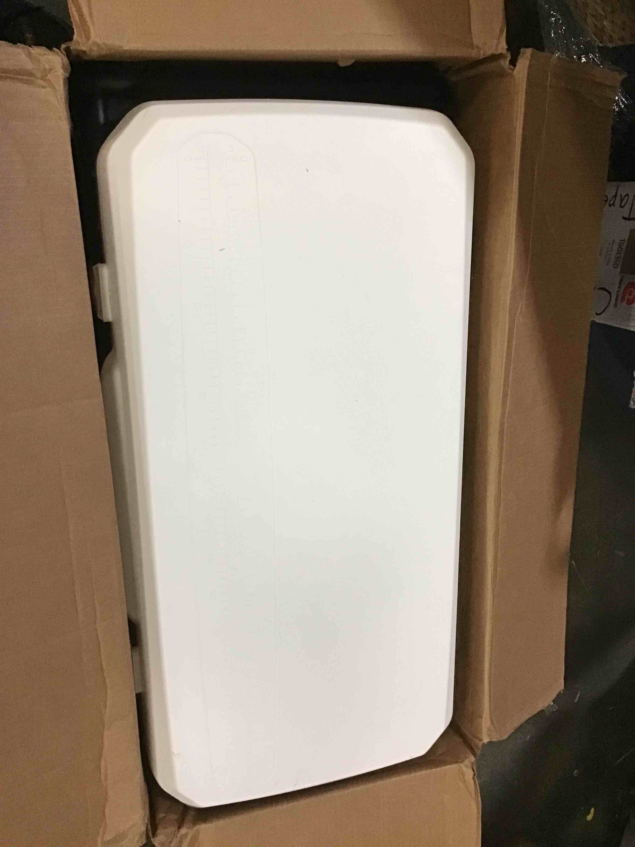 https://s3.amazonaws.com/lotting-images-prod/bidfta/GRN5259752_1690208683123.jpeg