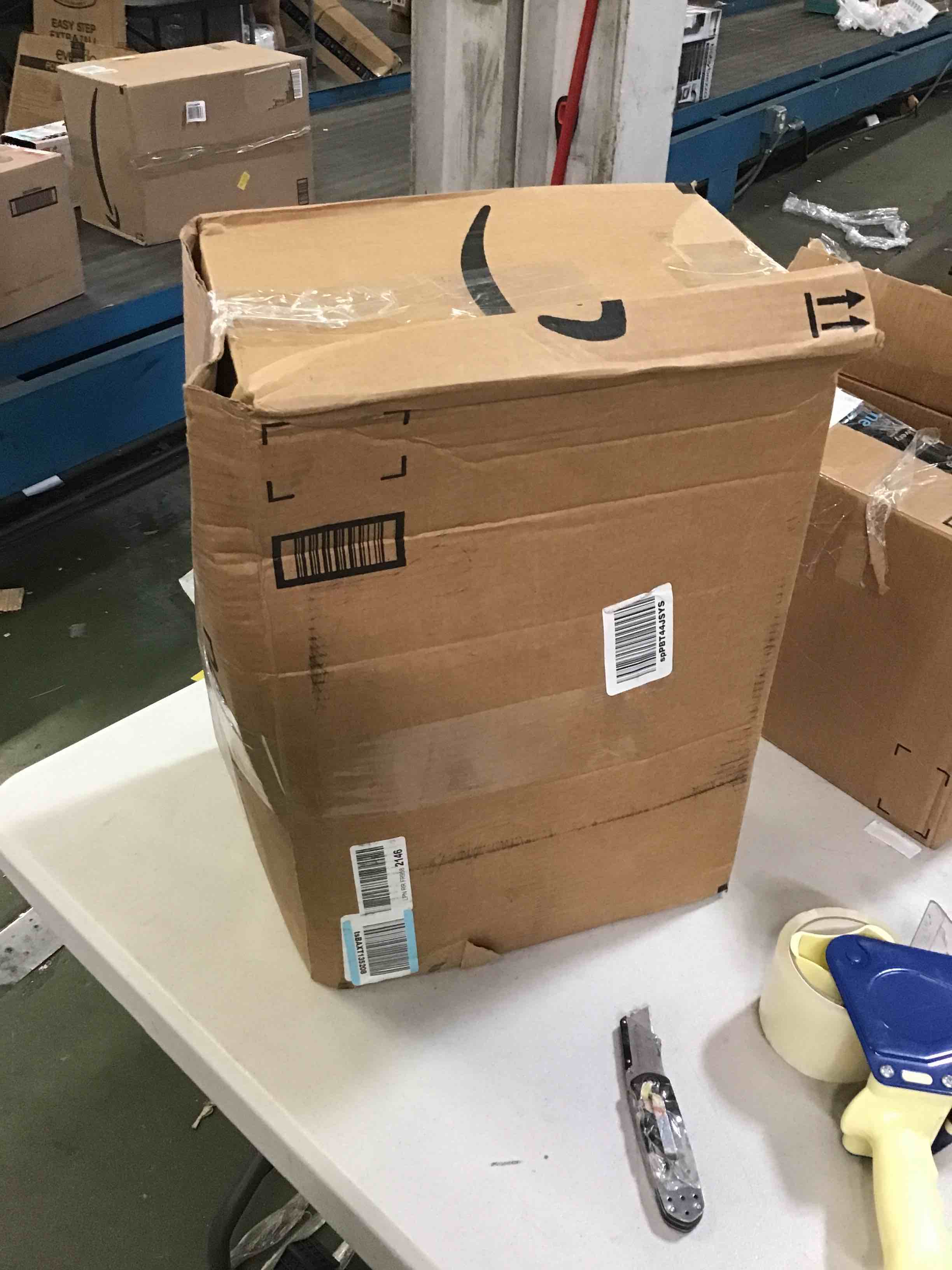 https://s3.amazonaws.com/lotting-images-prod/bidfta/GRN5259864_1690228062945.jpeg