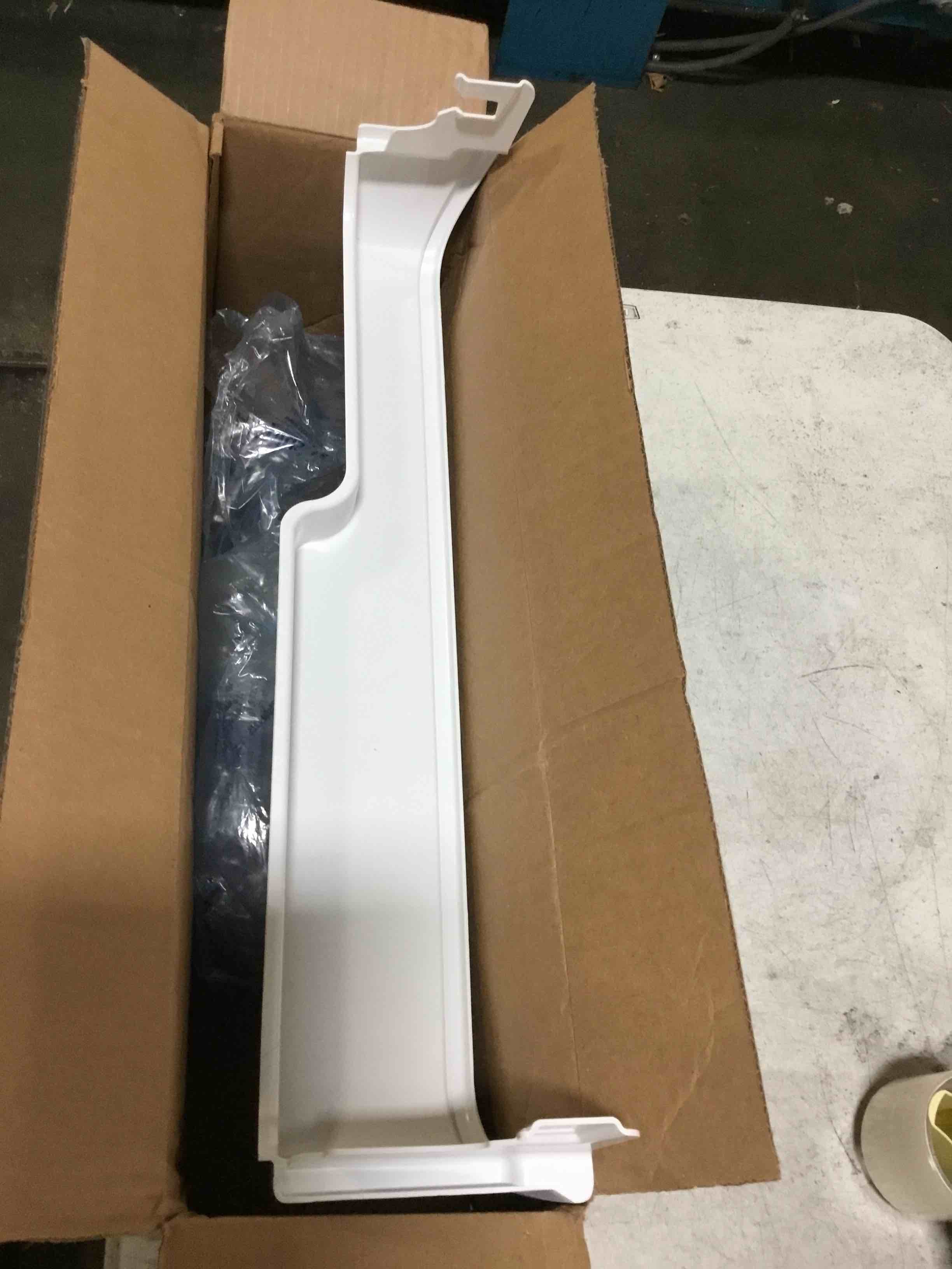 https://s3.amazonaws.com/lotting-images-prod/bidfta/GRN5259903_1690285780766.jpeg