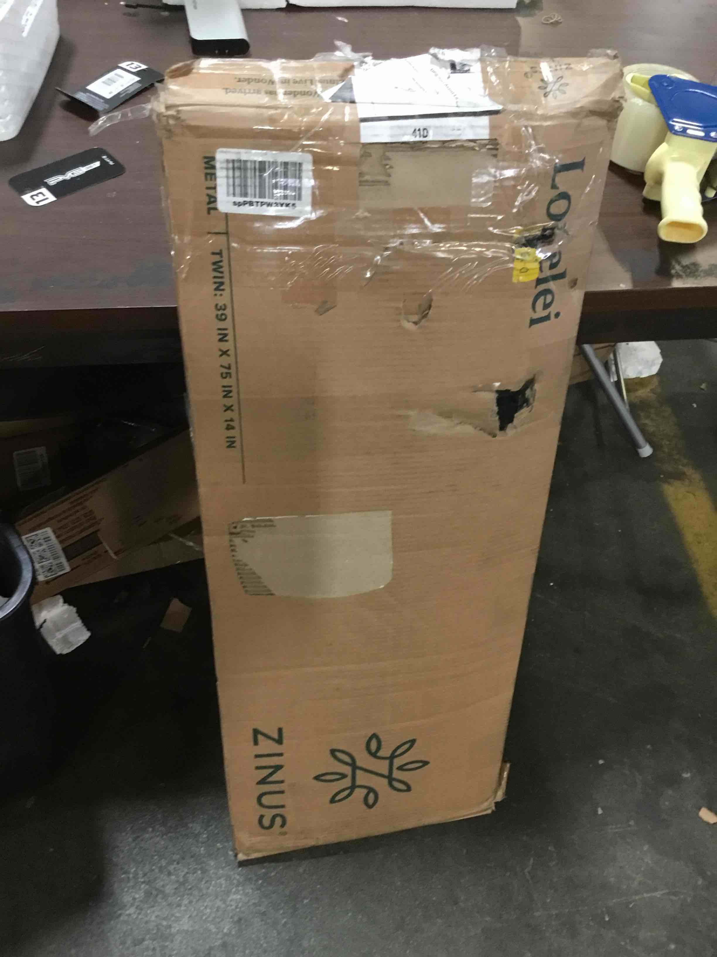https://s3.amazonaws.com/lotting-images-prod/bidfta/GRN5260119_1690382543480.jpeg
