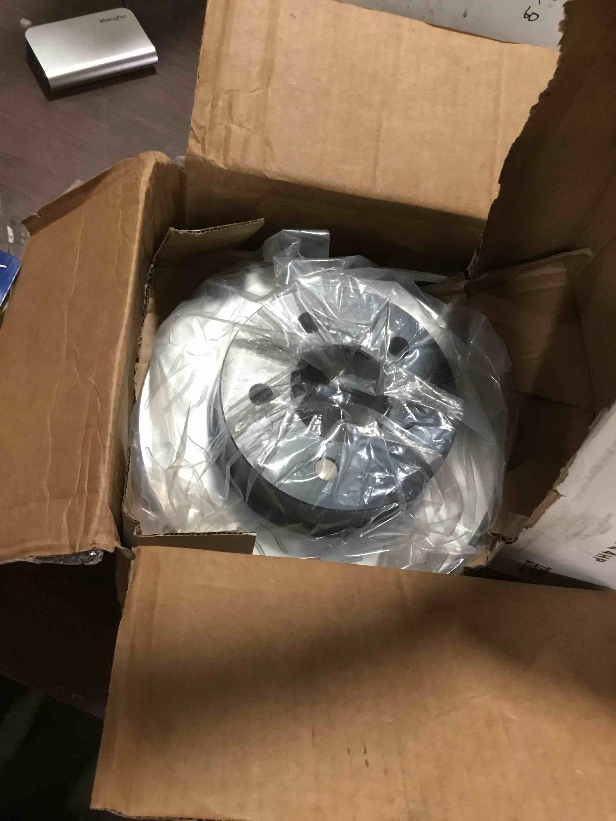 https://s3.amazonaws.com/lotting-images-prod/bidfta/GRN5260211_1690402430678.jpeg