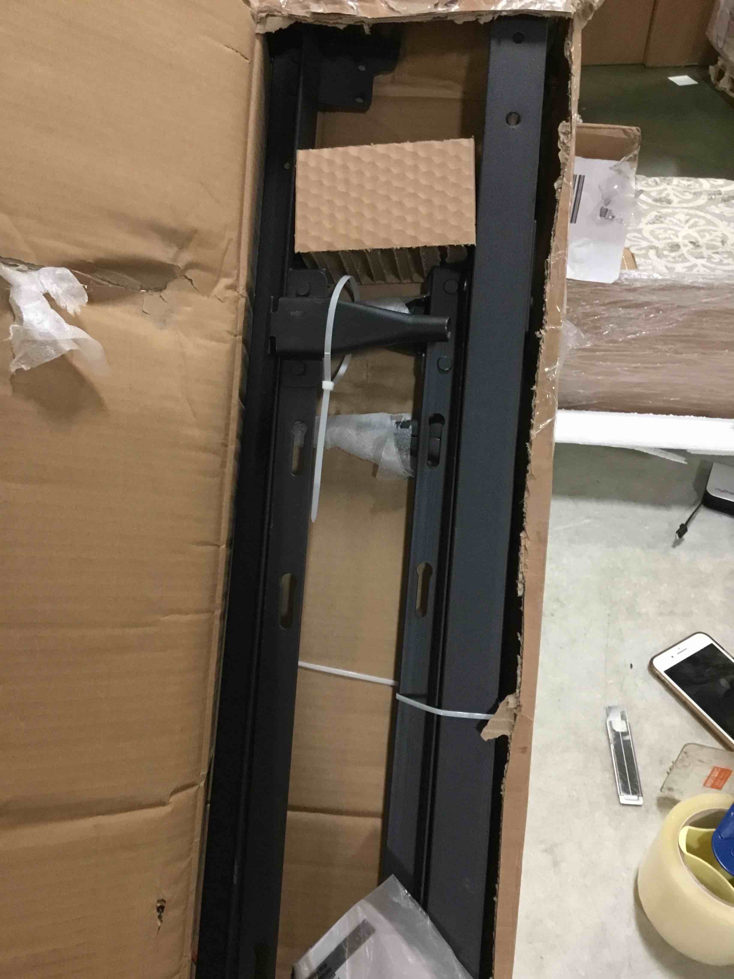 https://s3.amazonaws.com/lotting-images-prod/bidfta/GRN5260329_1690480853505.jpeg