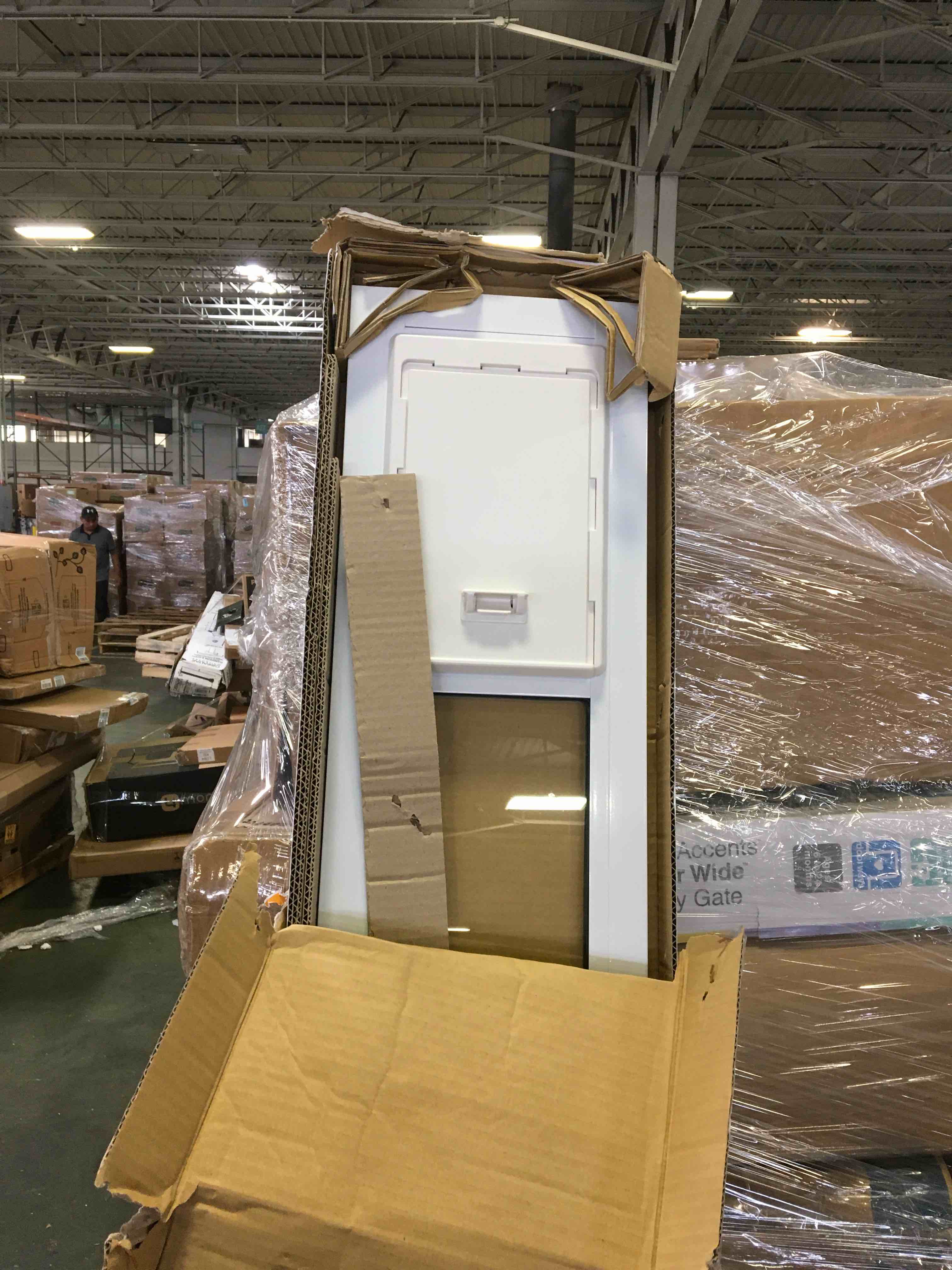 https://s3.amazonaws.com/lotting-images-prod/bidfta/GRN5260908_1690988359886.jpeg