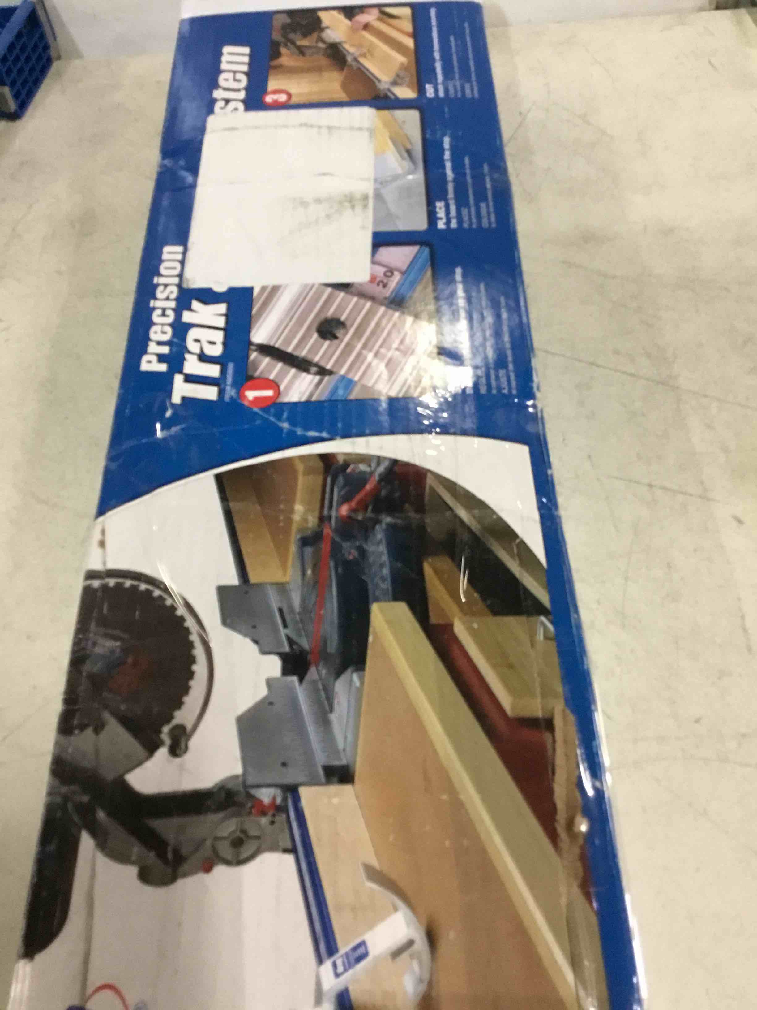https://s3.amazonaws.com/lotting-images-prod/bidfta/GRN5261549_1690574521568.jpeg