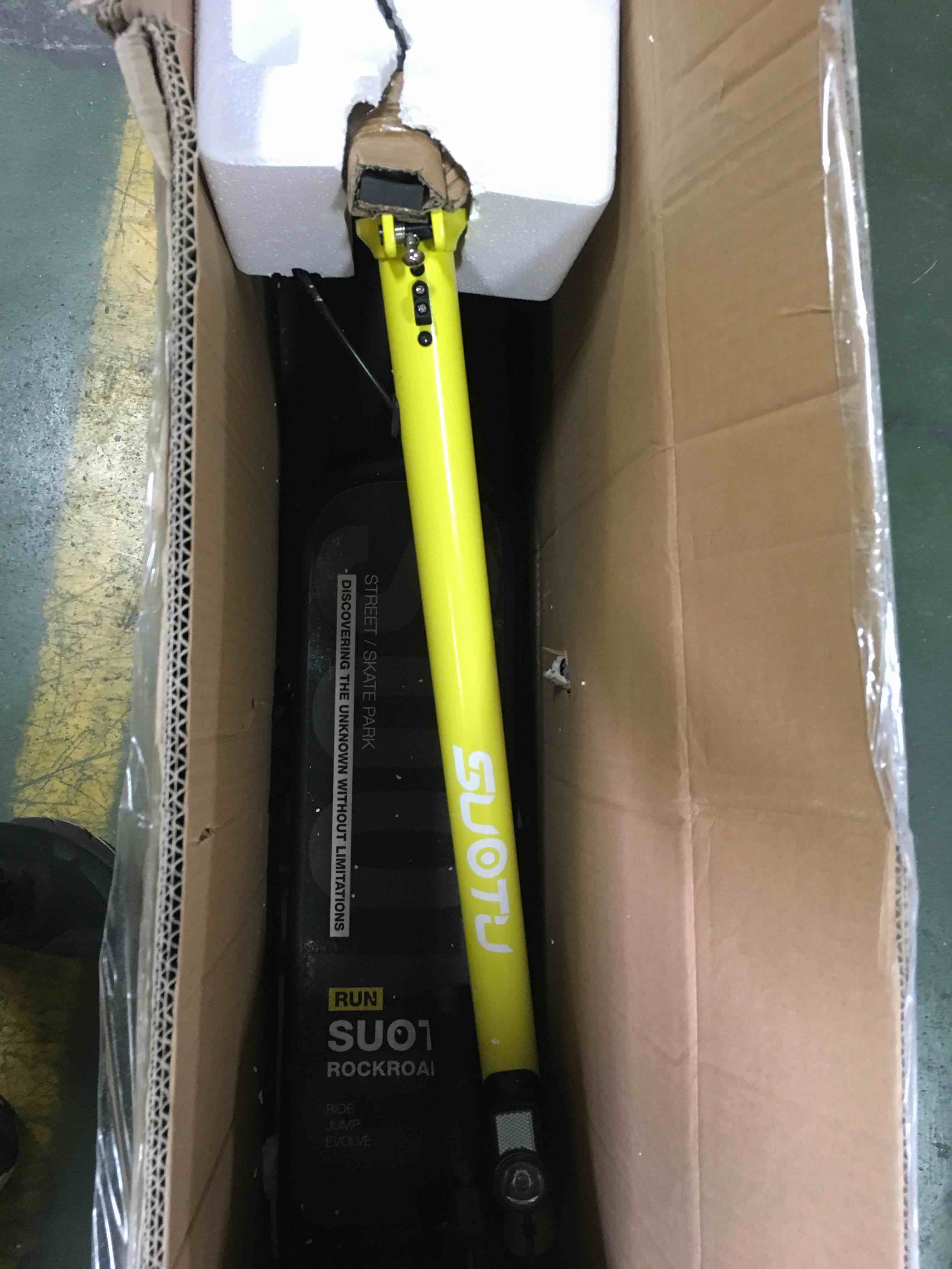 https://s3.amazonaws.com/lotting-images-prod/bidfta/GRN5265062_1690906536838.jpeg