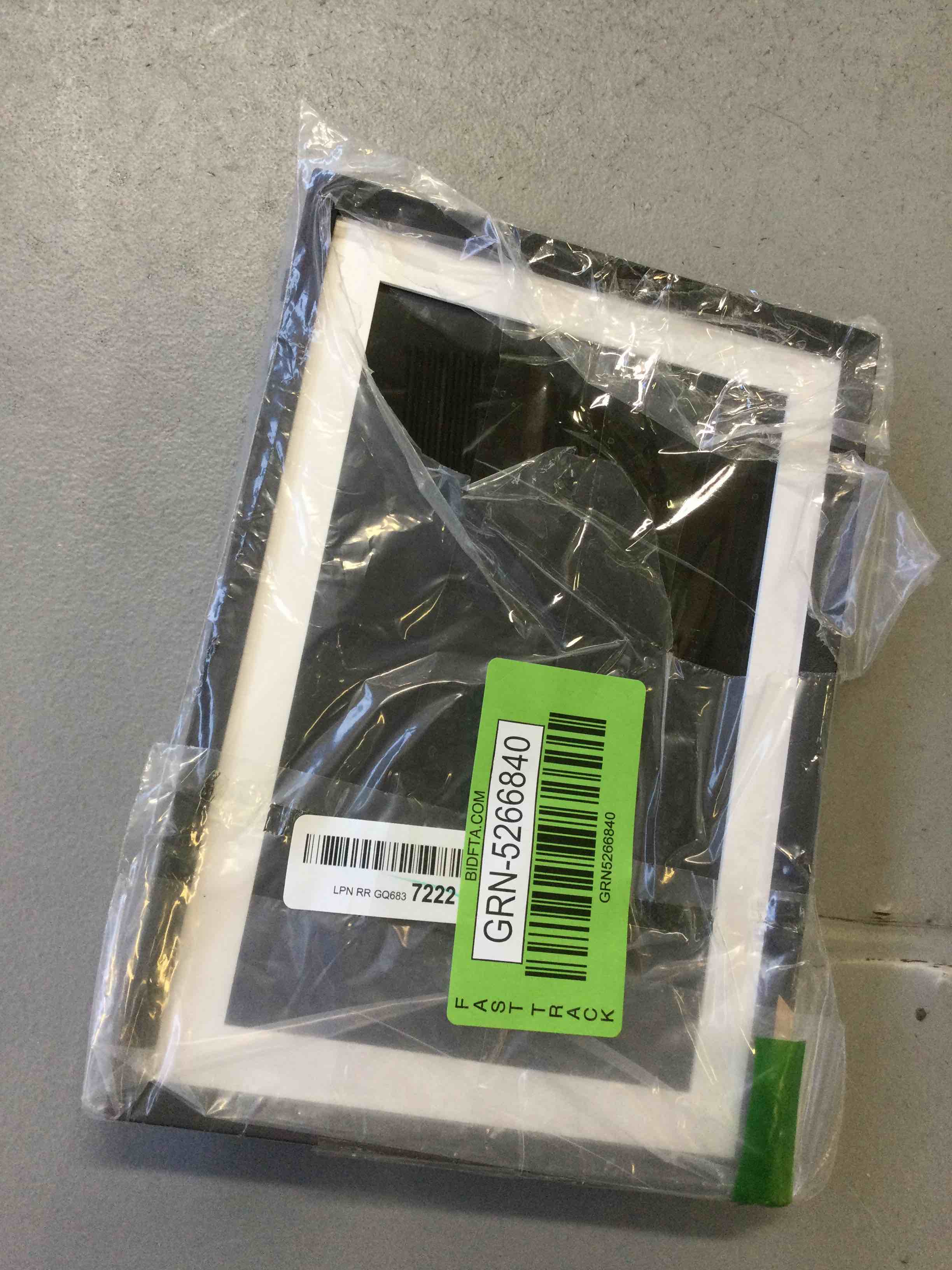 https://s3.amazonaws.com/lotting-images-prod/bidfta/GRN5266840_1694800471830.jpeg