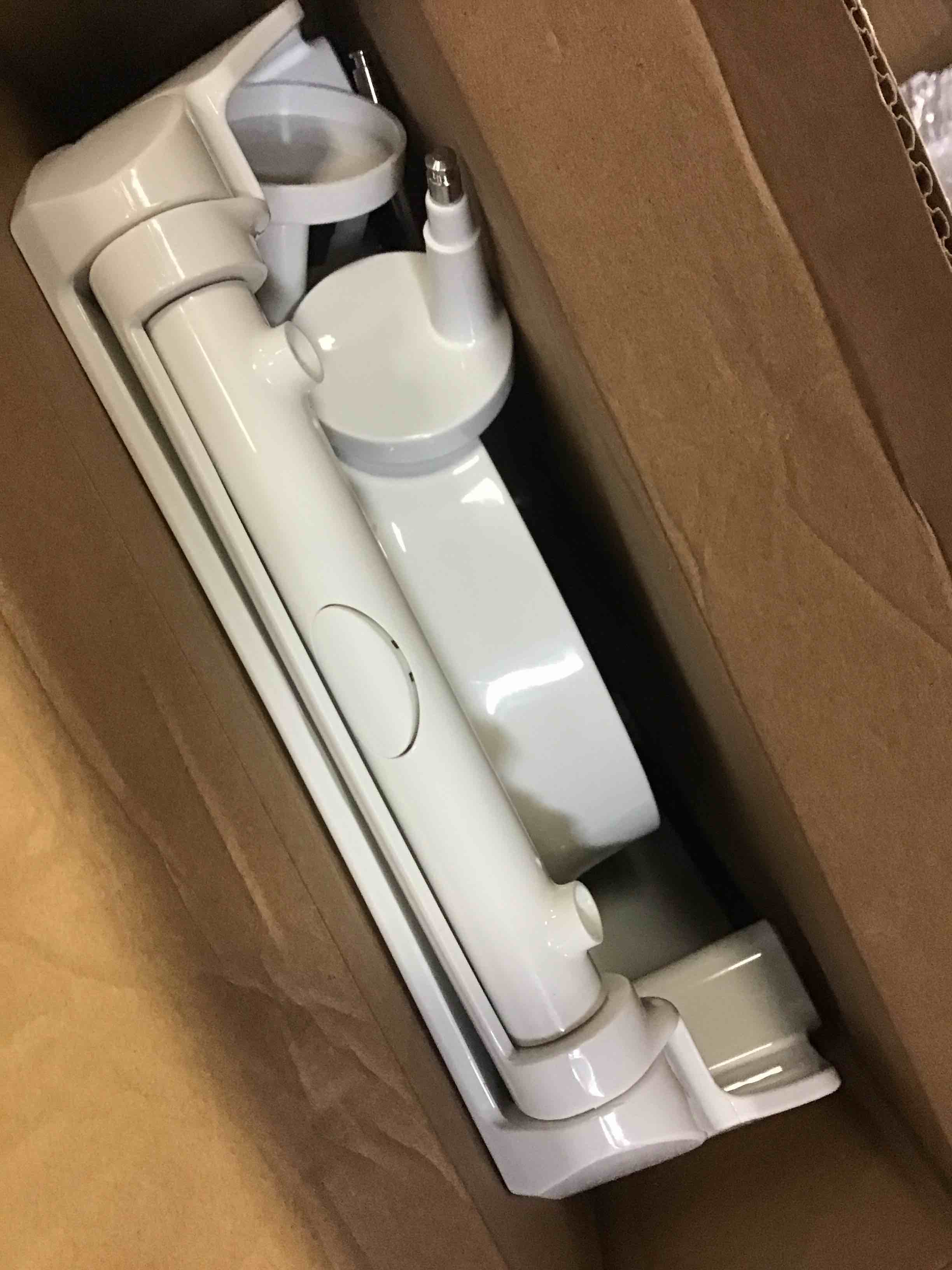 https://s3.amazonaws.com/lotting-images-prod/bidfta/GRN5267153_1690205309127.jpeg