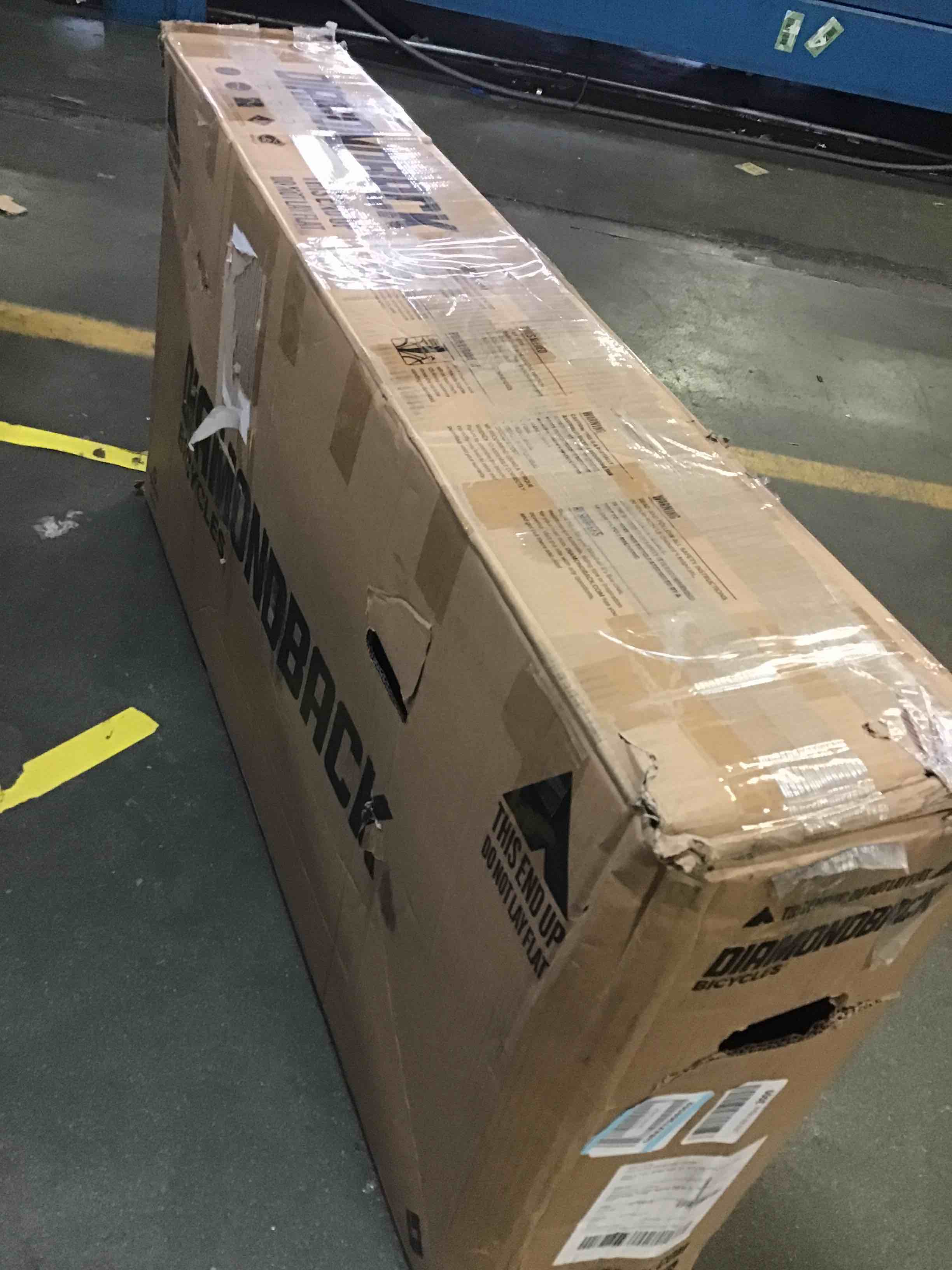 https://s3.amazonaws.com/lotting-images-prod/bidfta/GRN5267560_1690374381689.jpeg