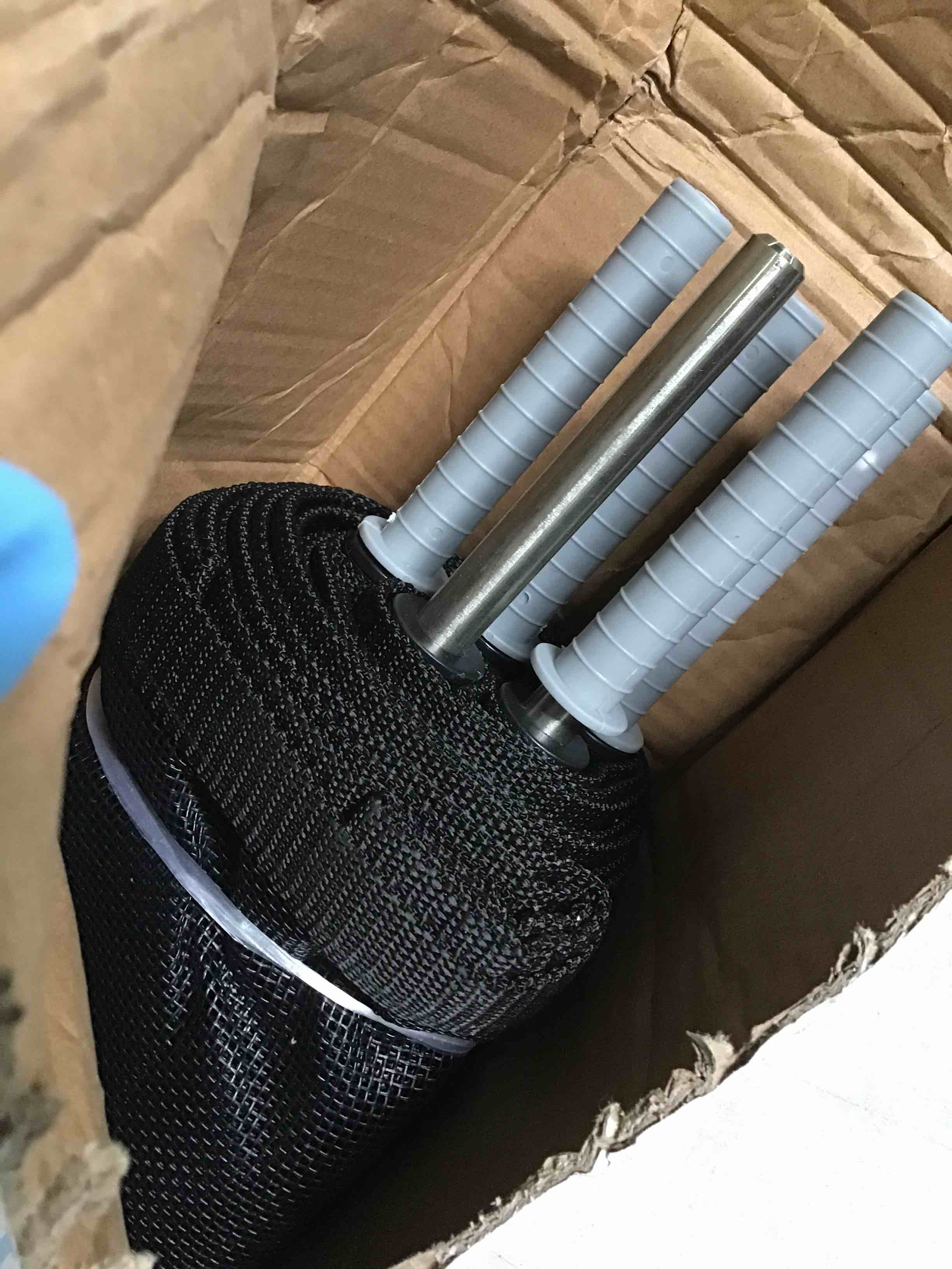 https://s3.amazonaws.com/lotting-images-prod/bidfta/GRN5268263_1690907576403.jpeg