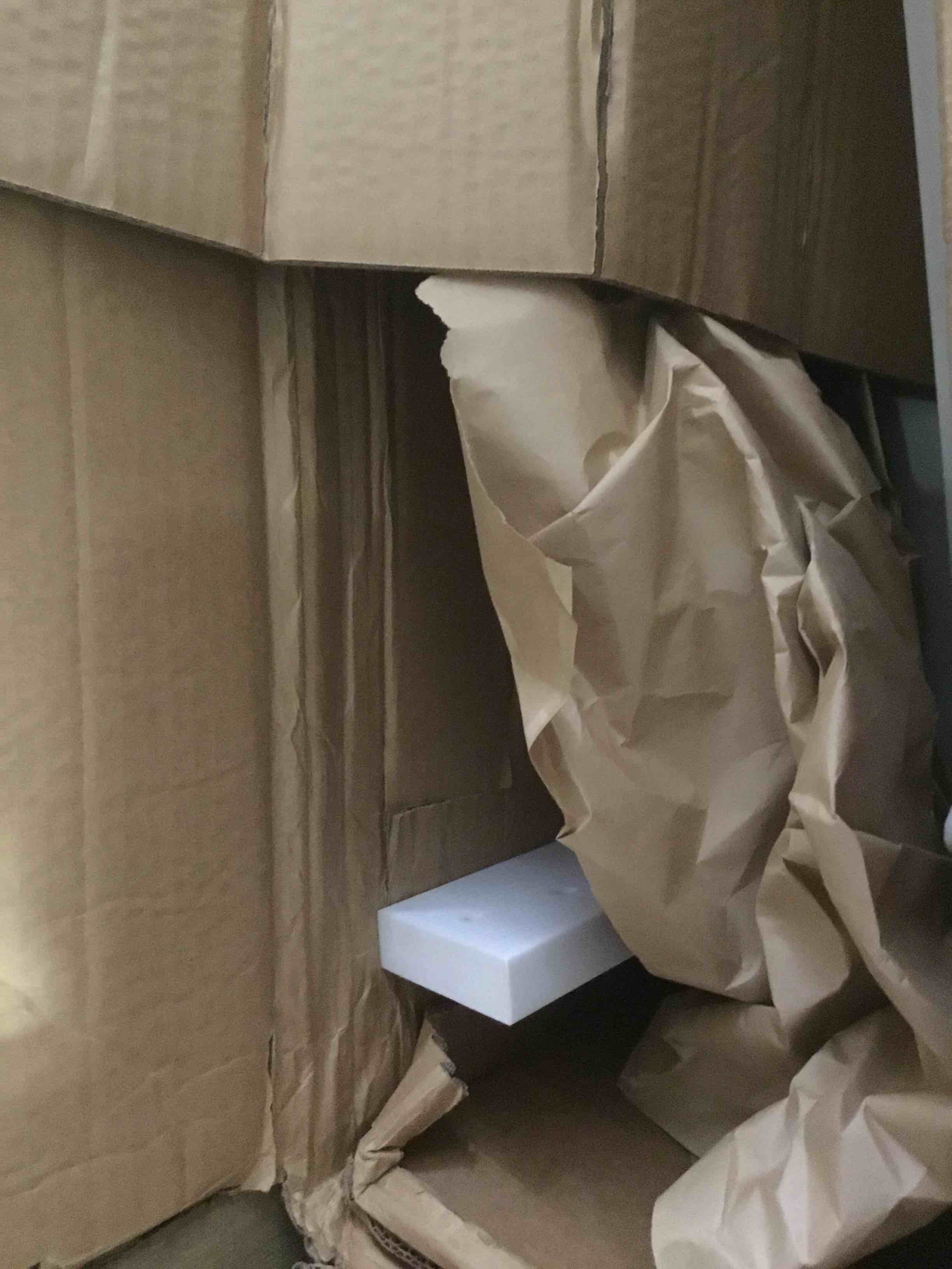 https://s3.amazonaws.com/lotting-images-prod/bidfta/GRN5271760_1690394135279.jpeg