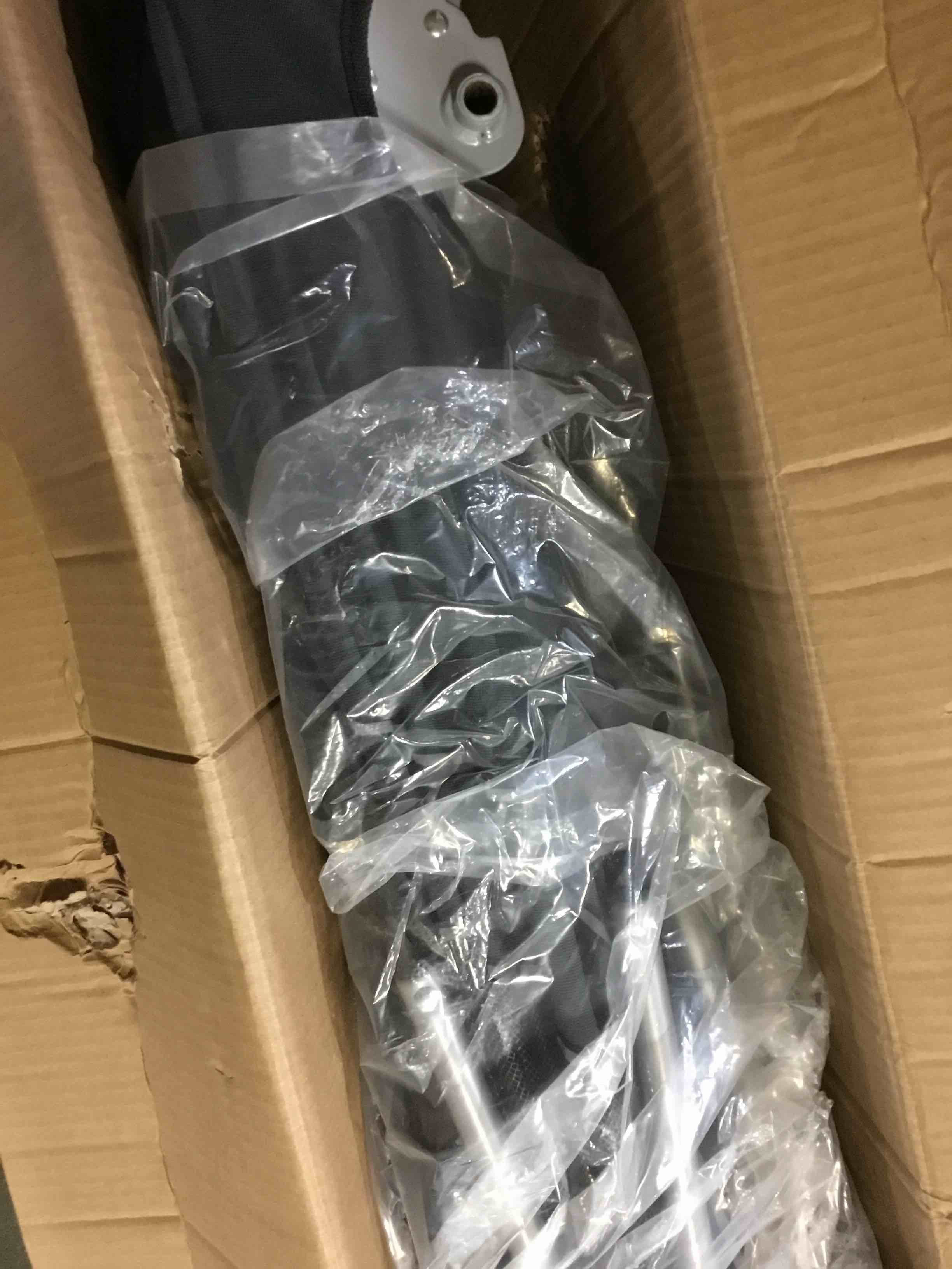 https://s3.amazonaws.com/lotting-images-prod/bidfta/GRN5271950_1690551116383.jpeg