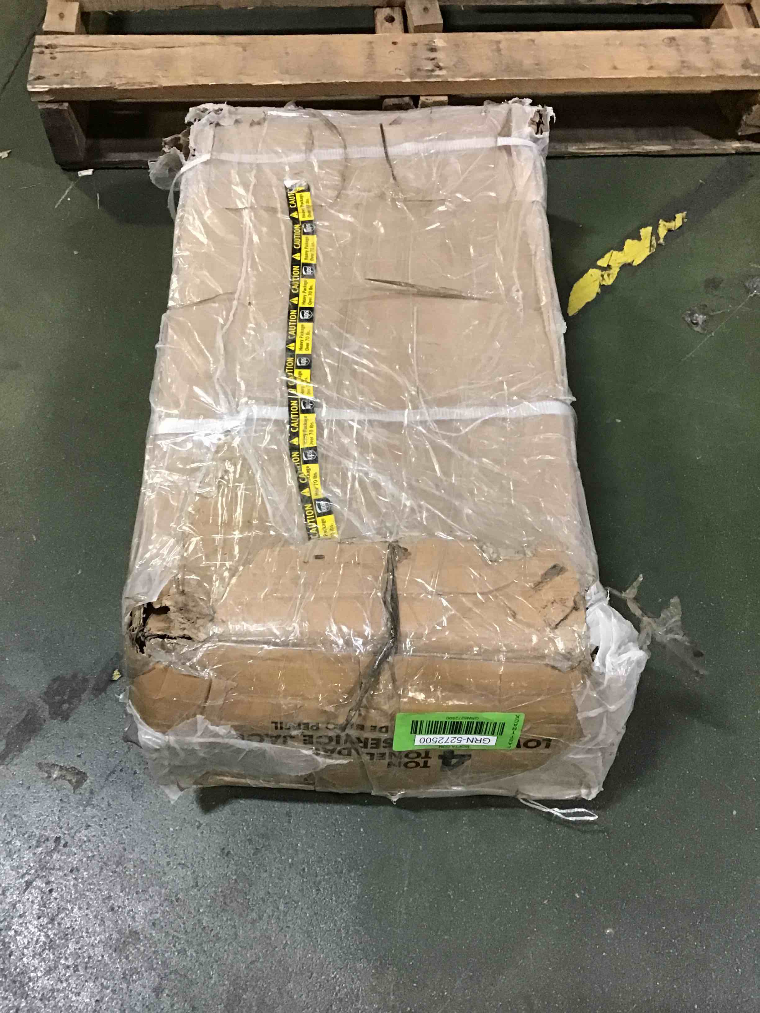 https://s3.amazonaws.com/lotting-images-prod/bidfta/GRN5272500_1691492906273.jpeg