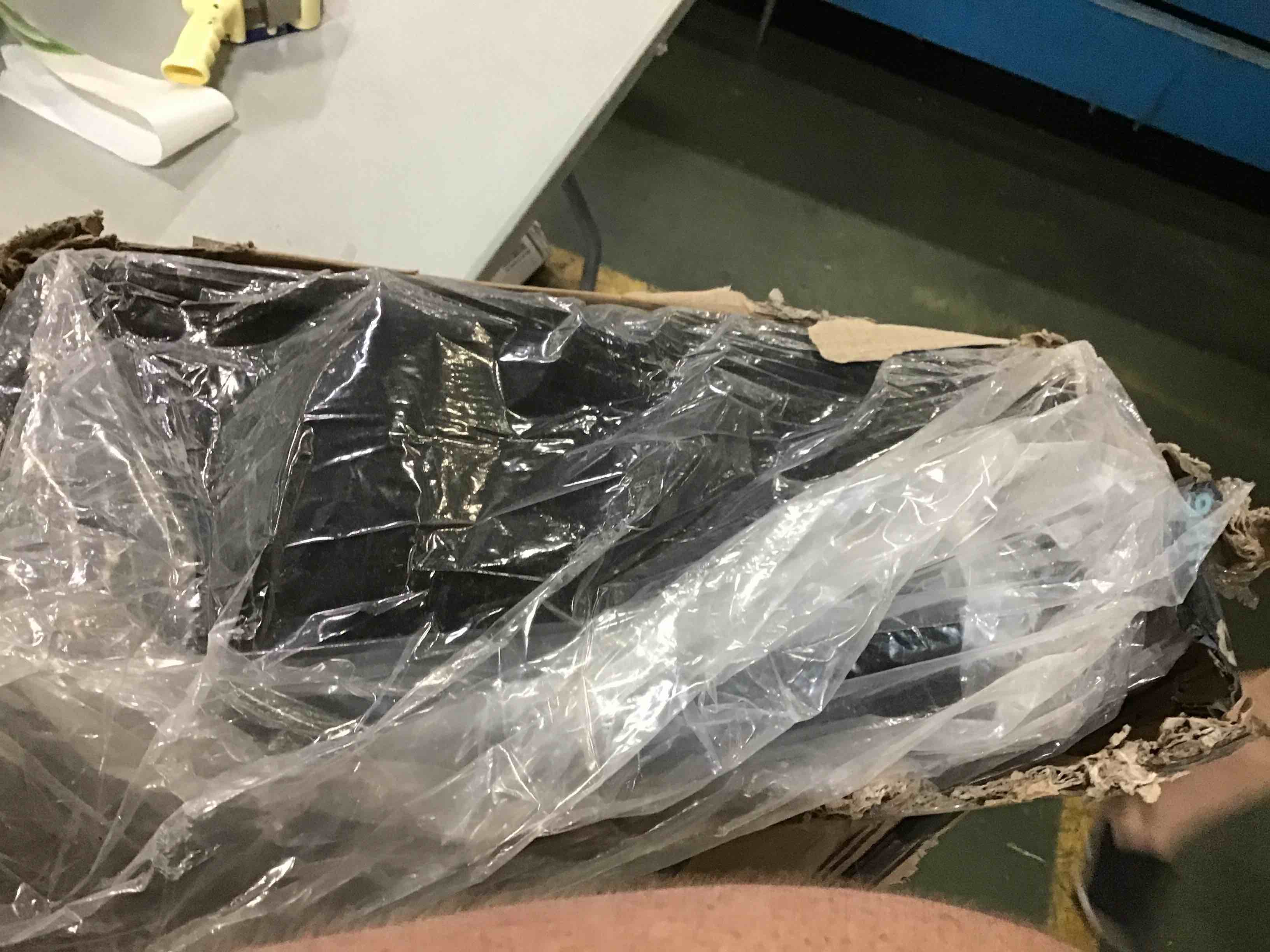 https://s3.amazonaws.com/lotting-images-prod/bidfta/GRN5273025_1690486454566.jpeg