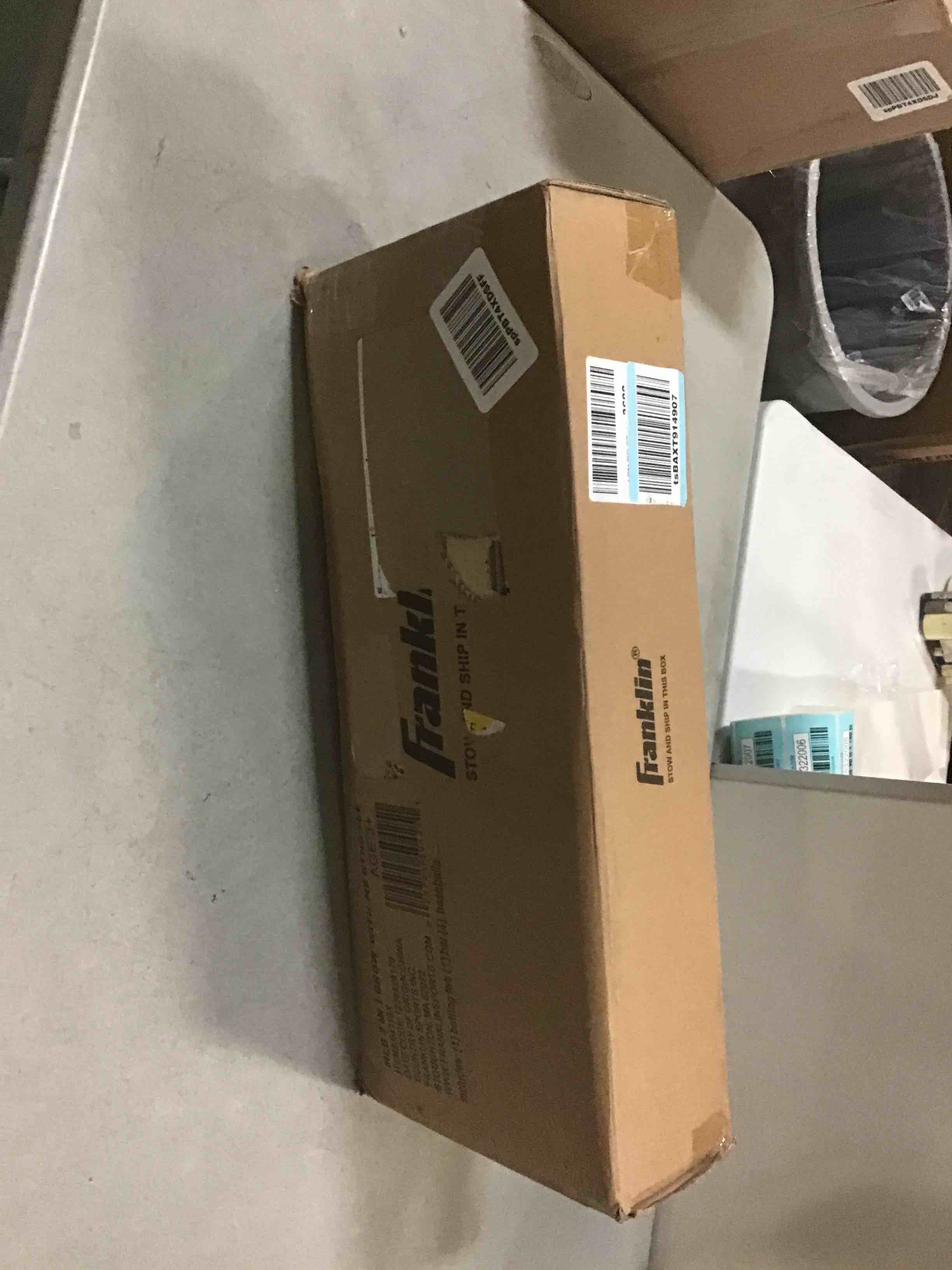 https://s3.amazonaws.com/lotting-images-prod/bidfta/GRN5273098_1690555961644.jpeg