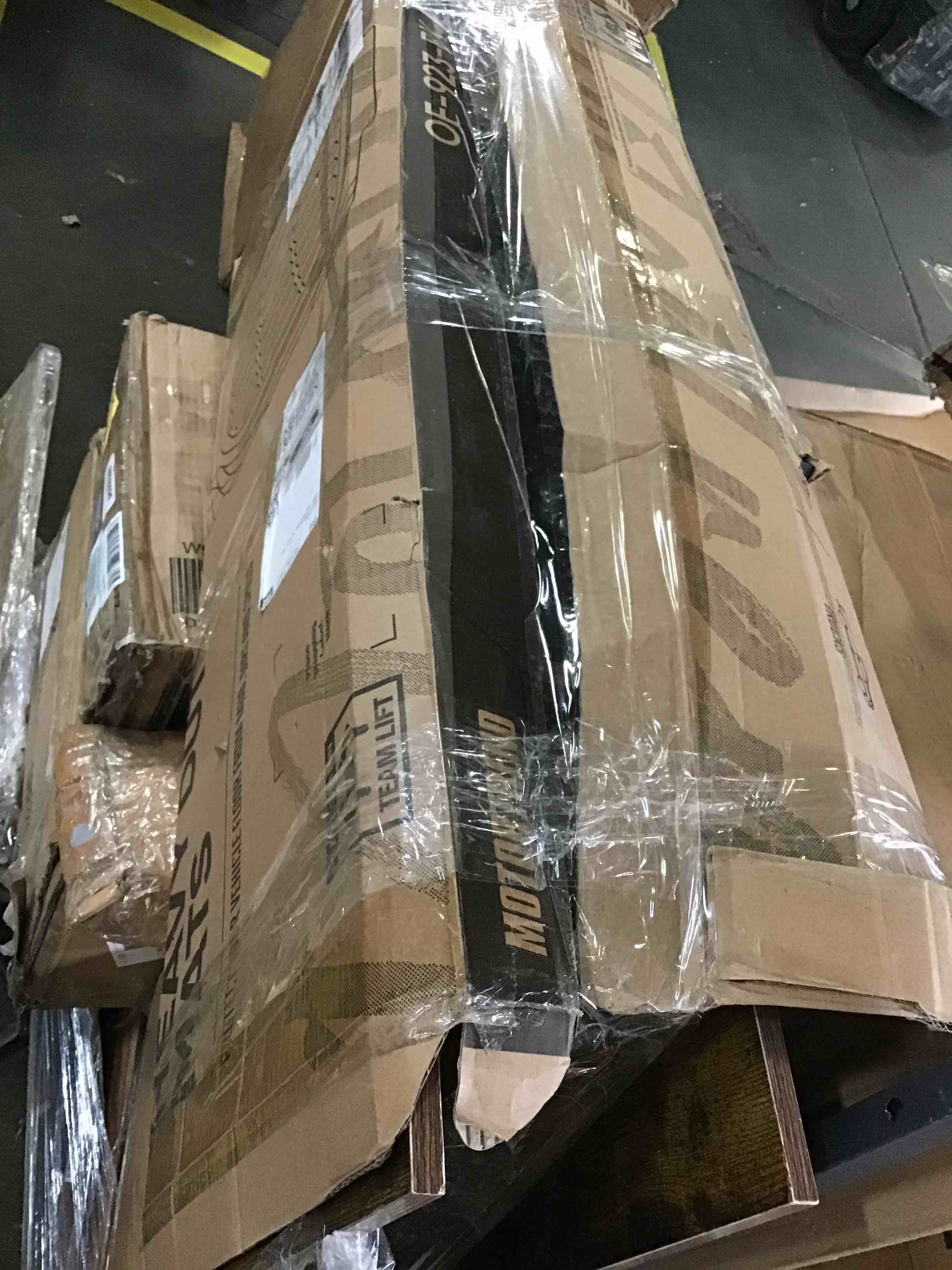 https://s3.amazonaws.com/lotting-images-prod/bidfta/GRN5273553_1691685618204.jpeg