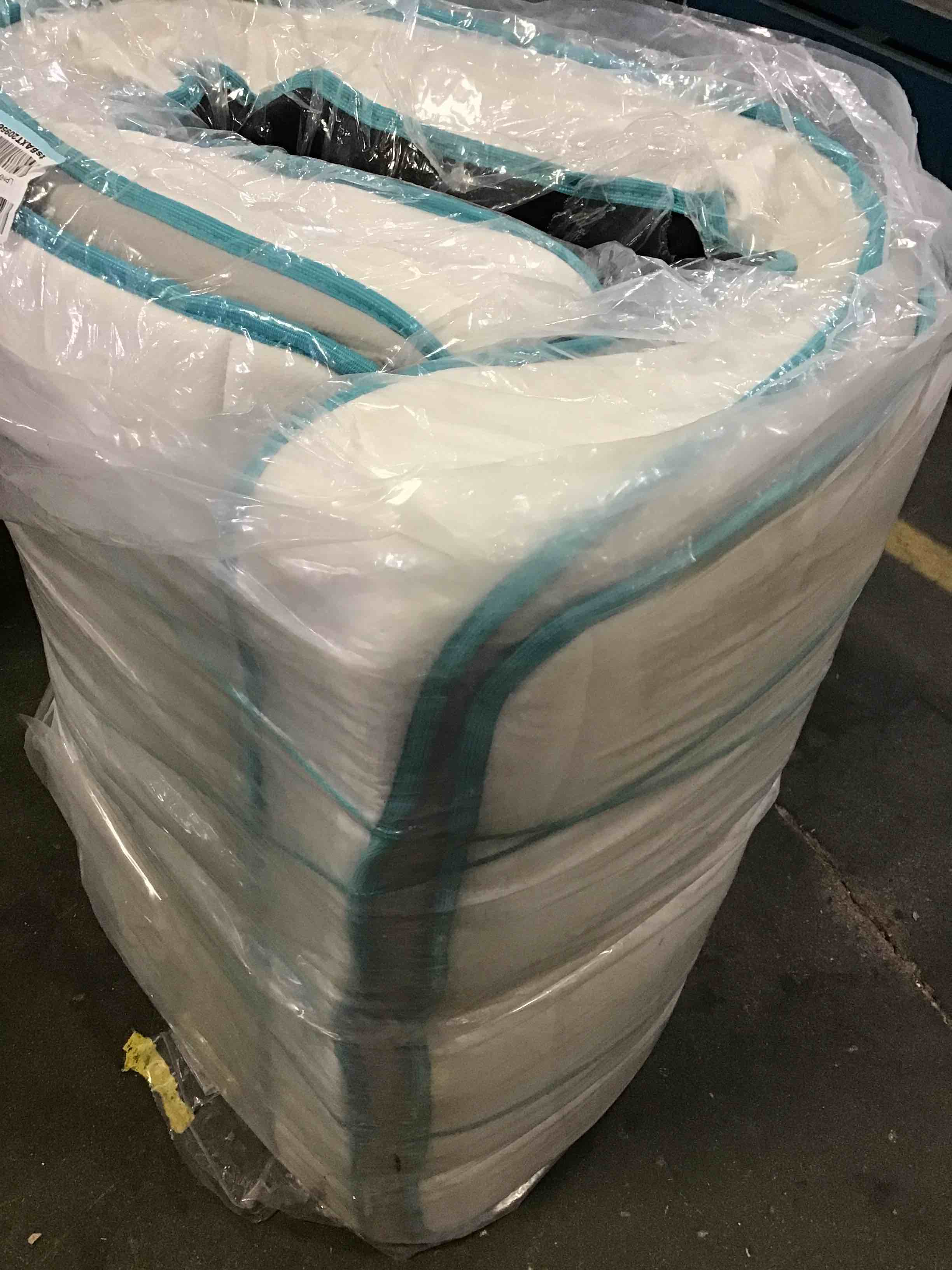 https://s3.amazonaws.com/lotting-images-prod/bidfta/GRN5274508_1690474637667.jpeg