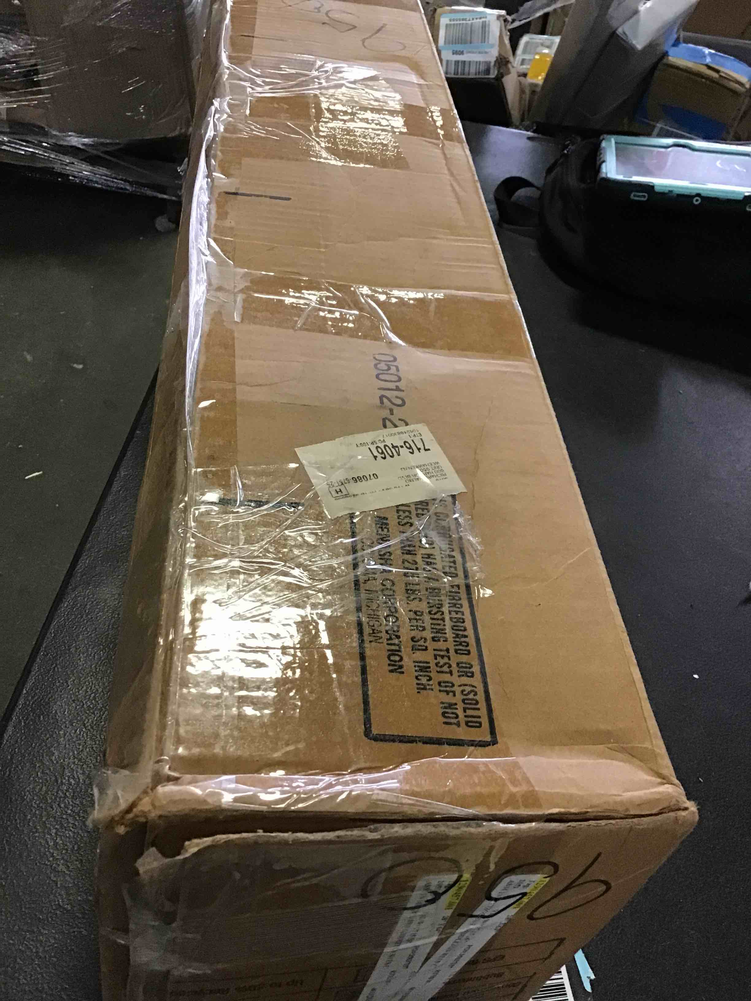 https://s3.amazonaws.com/lotting-images-prod/bidfta/GRN5274527_1690481787487.jpeg