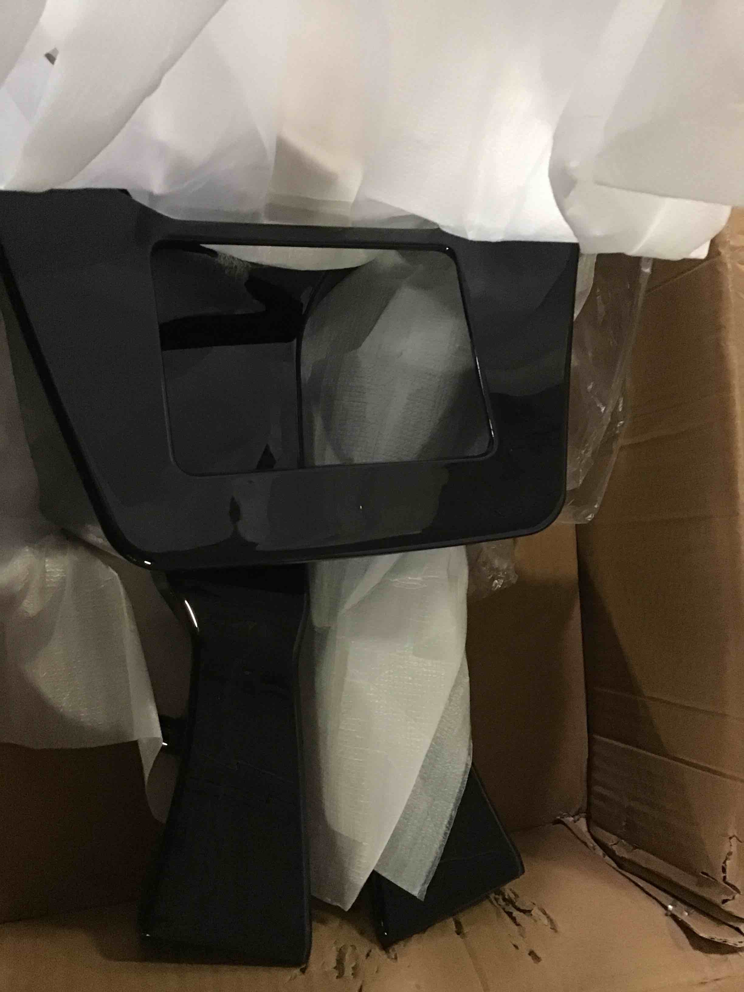https://s3.amazonaws.com/lotting-images-prod/bidfta/GRN5277491_1690900860767.jpeg