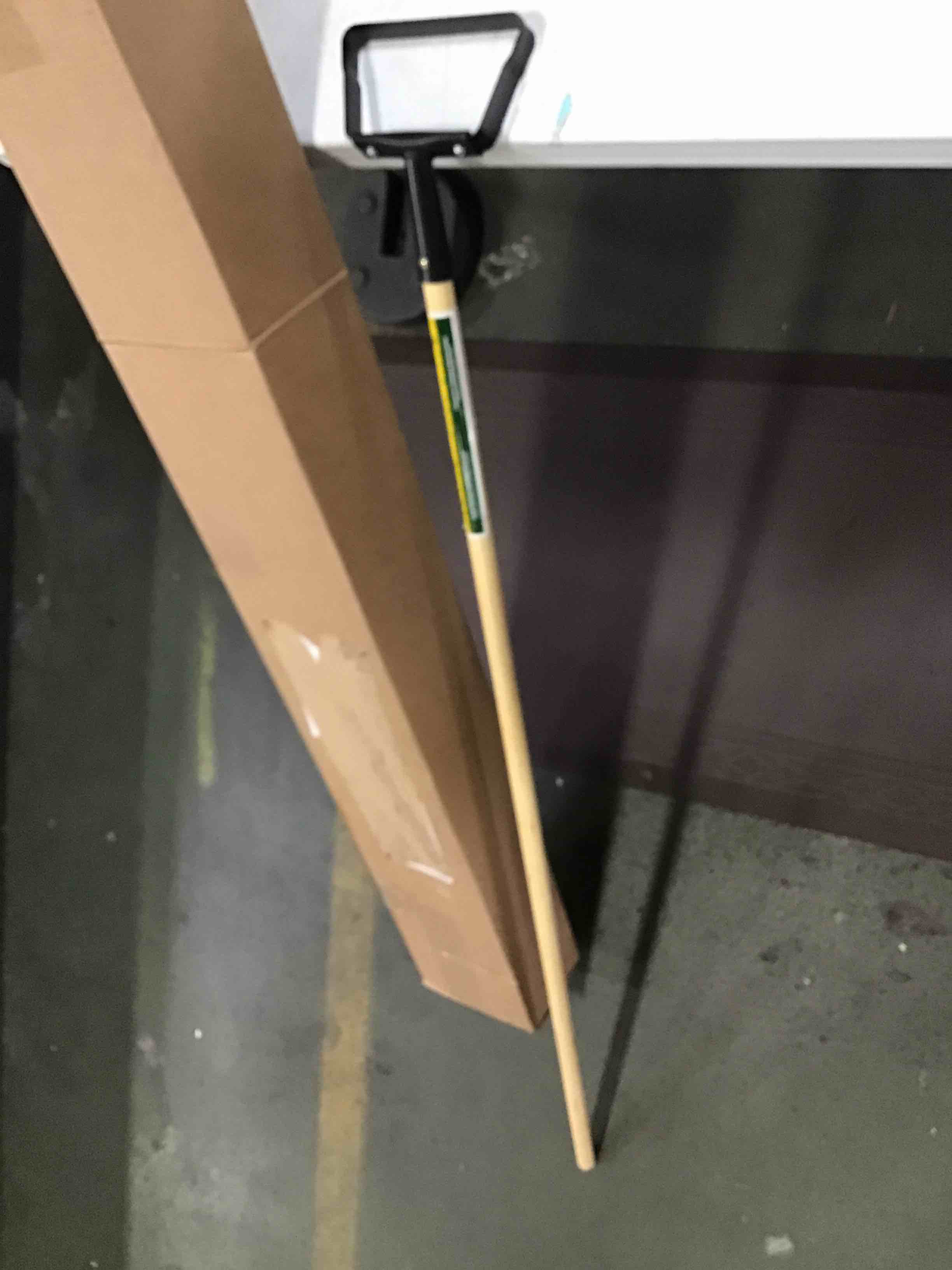 https://s3.amazonaws.com/lotting-images-prod/bidfta/GRN5277652_1691002212996.jpeg