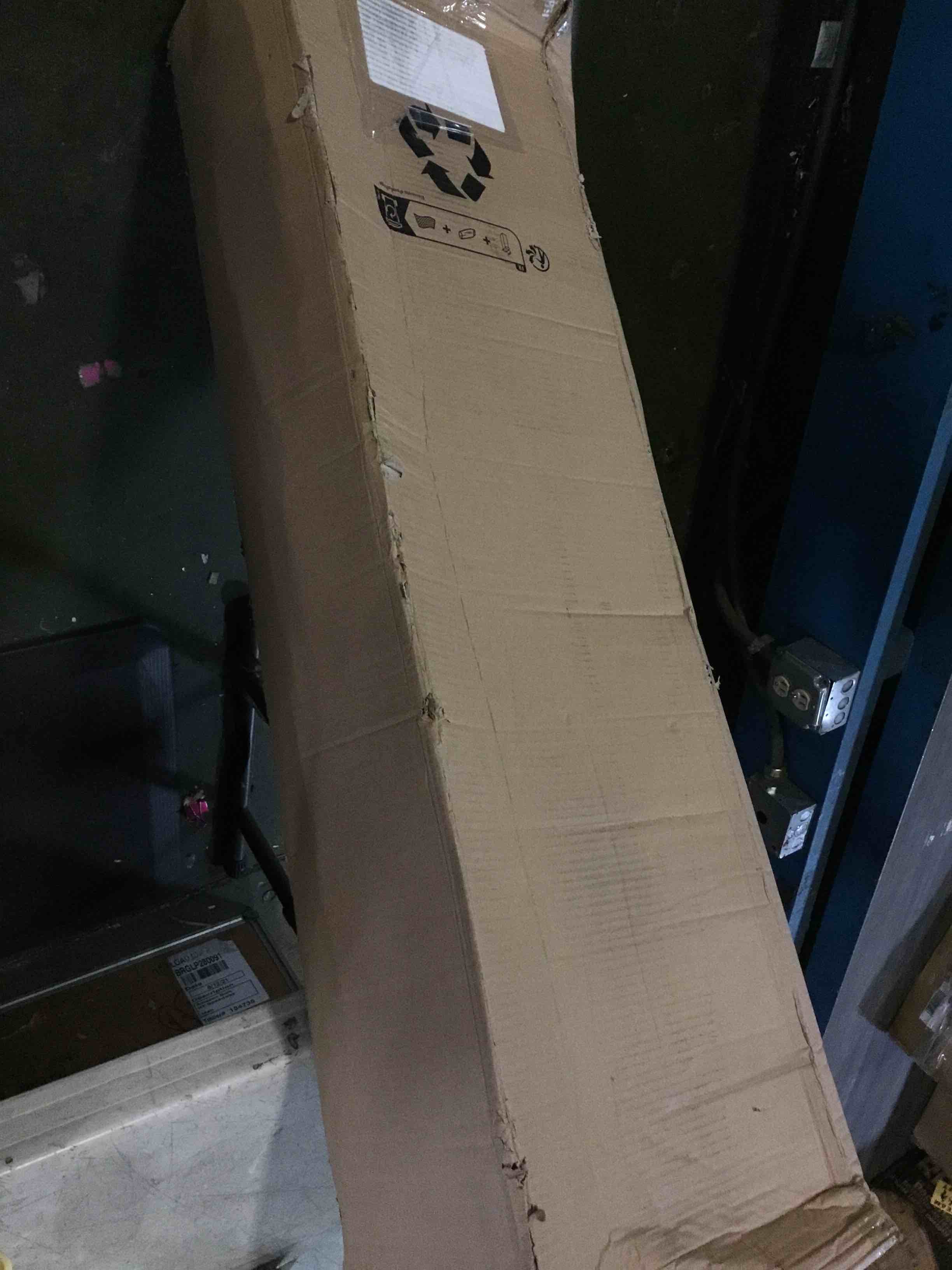 https://s3.amazonaws.com/lotting-images-prod/bidfta/GRN5278601_1692026845307.jpeg