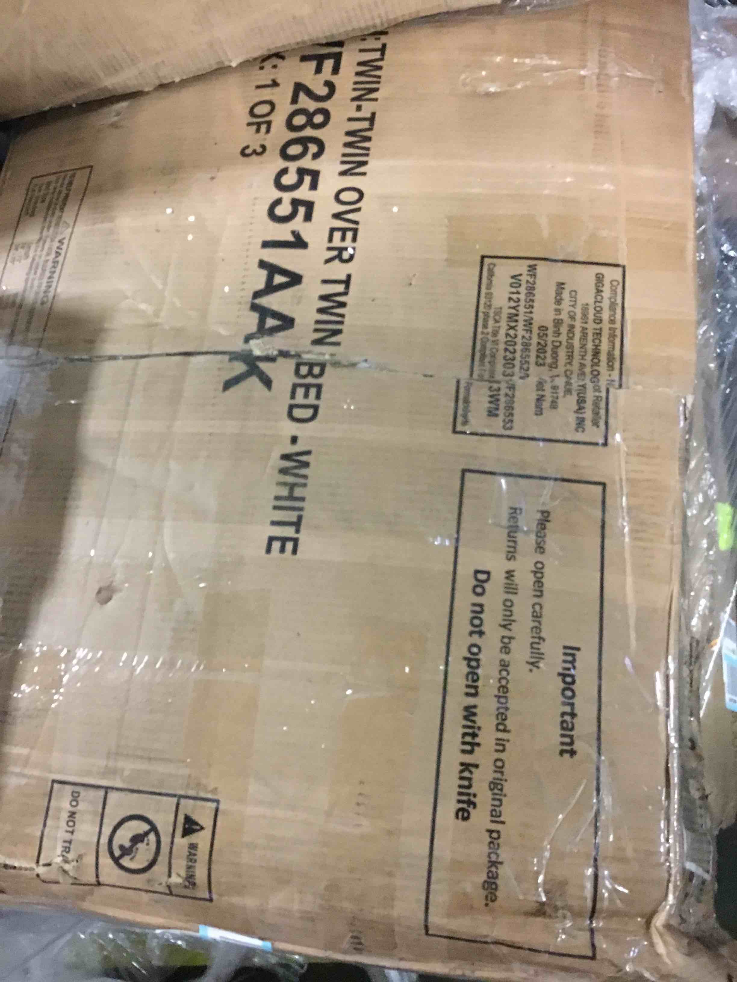 https://s3.amazonaws.com/lotting-images-prod/bidfta/GRN5287702_1692014497481.jpeg