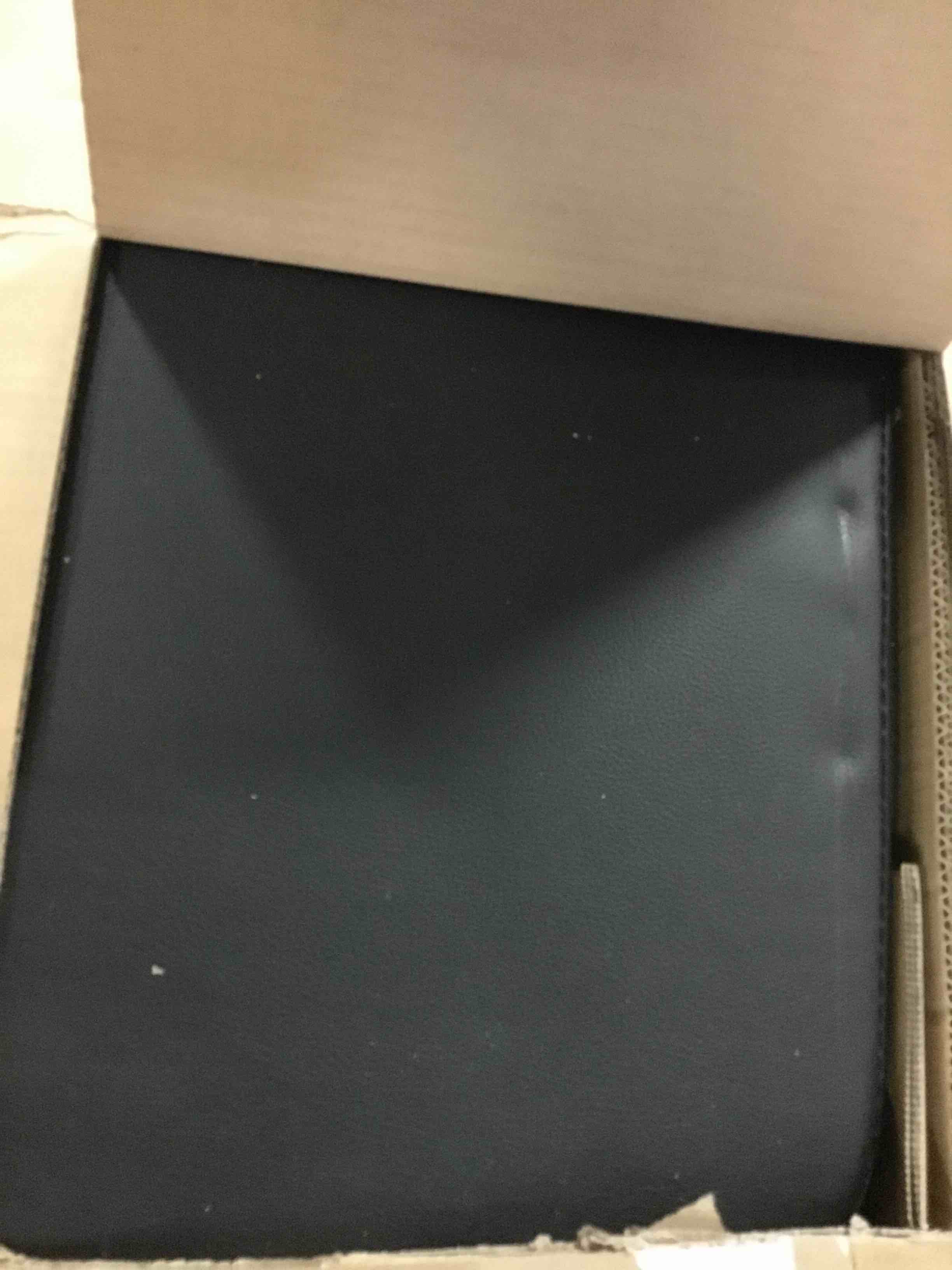 https://s3.amazonaws.com/lotting-images-prod/bidfta/GRN5287772_1692026409841.jpeg