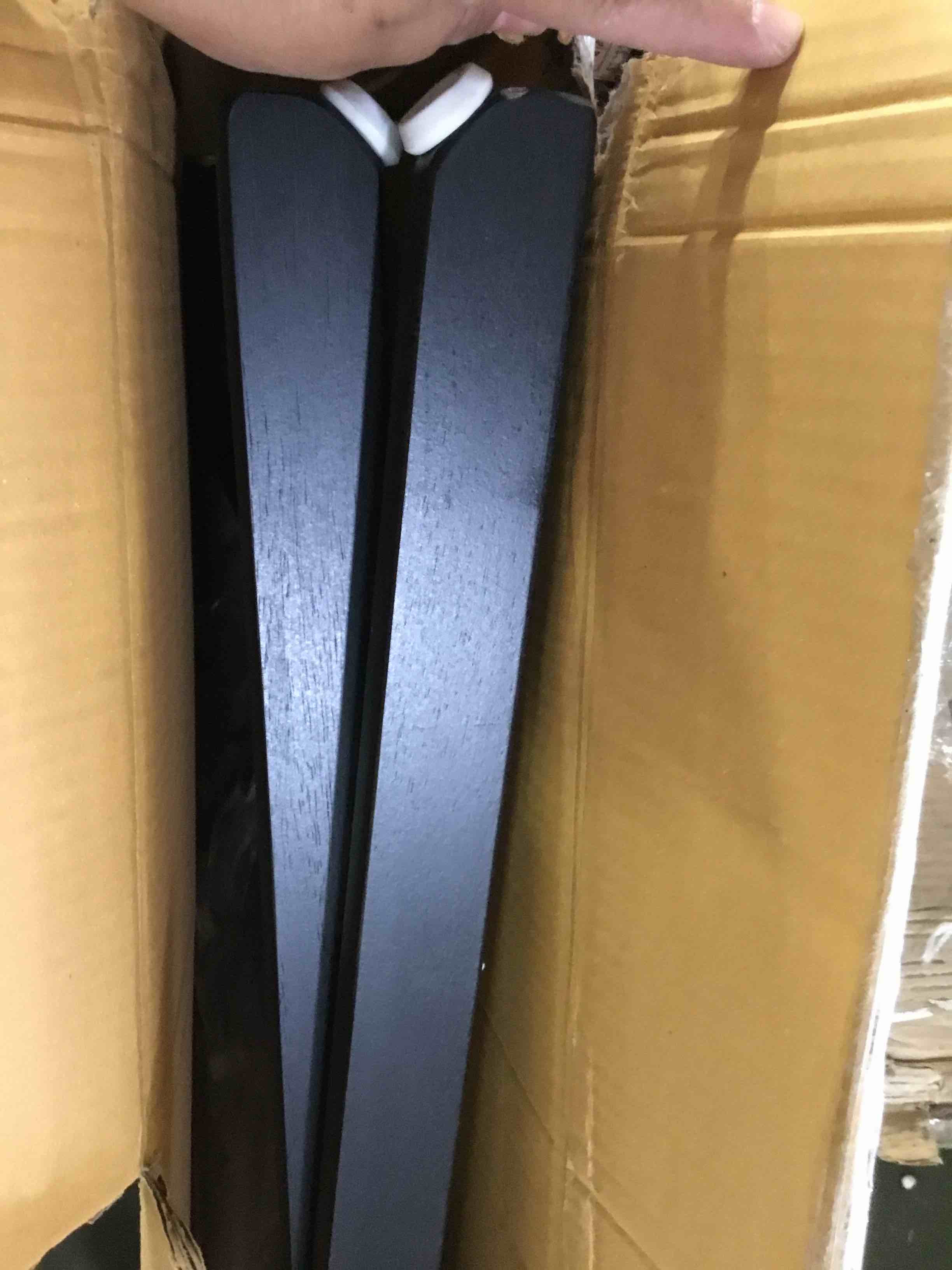 https://s3.amazonaws.com/lotting-images-prod/bidfta/GRN5287936_1692104675395.jpeg