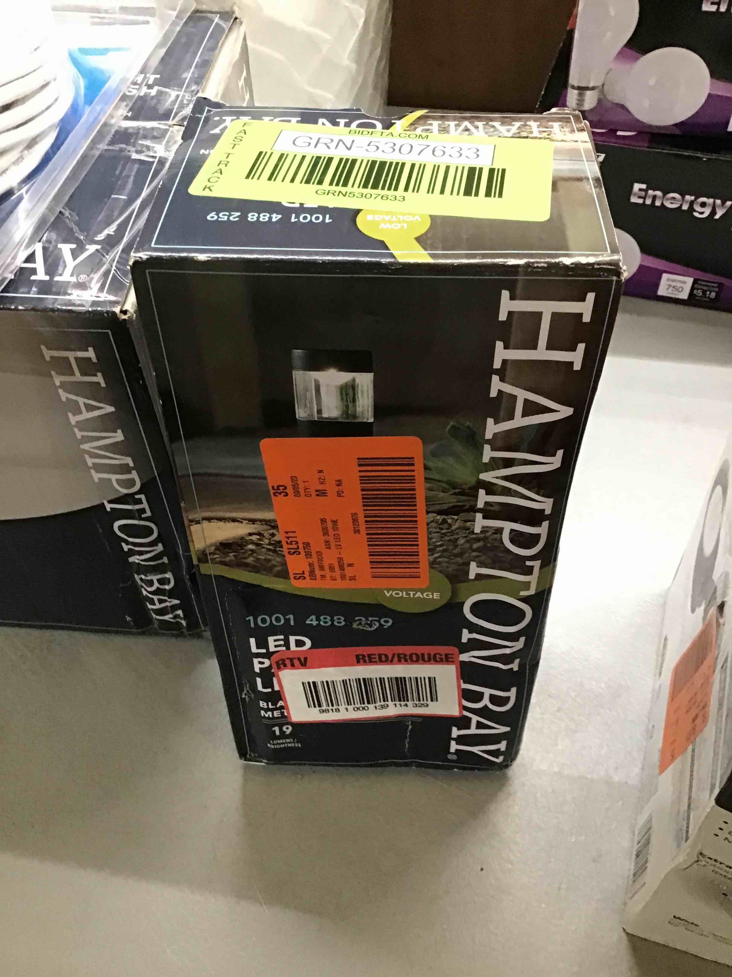 https://s3.amazonaws.com/lotting-images-prod/bidfta/GRN5307633_1695322480414.jpeg