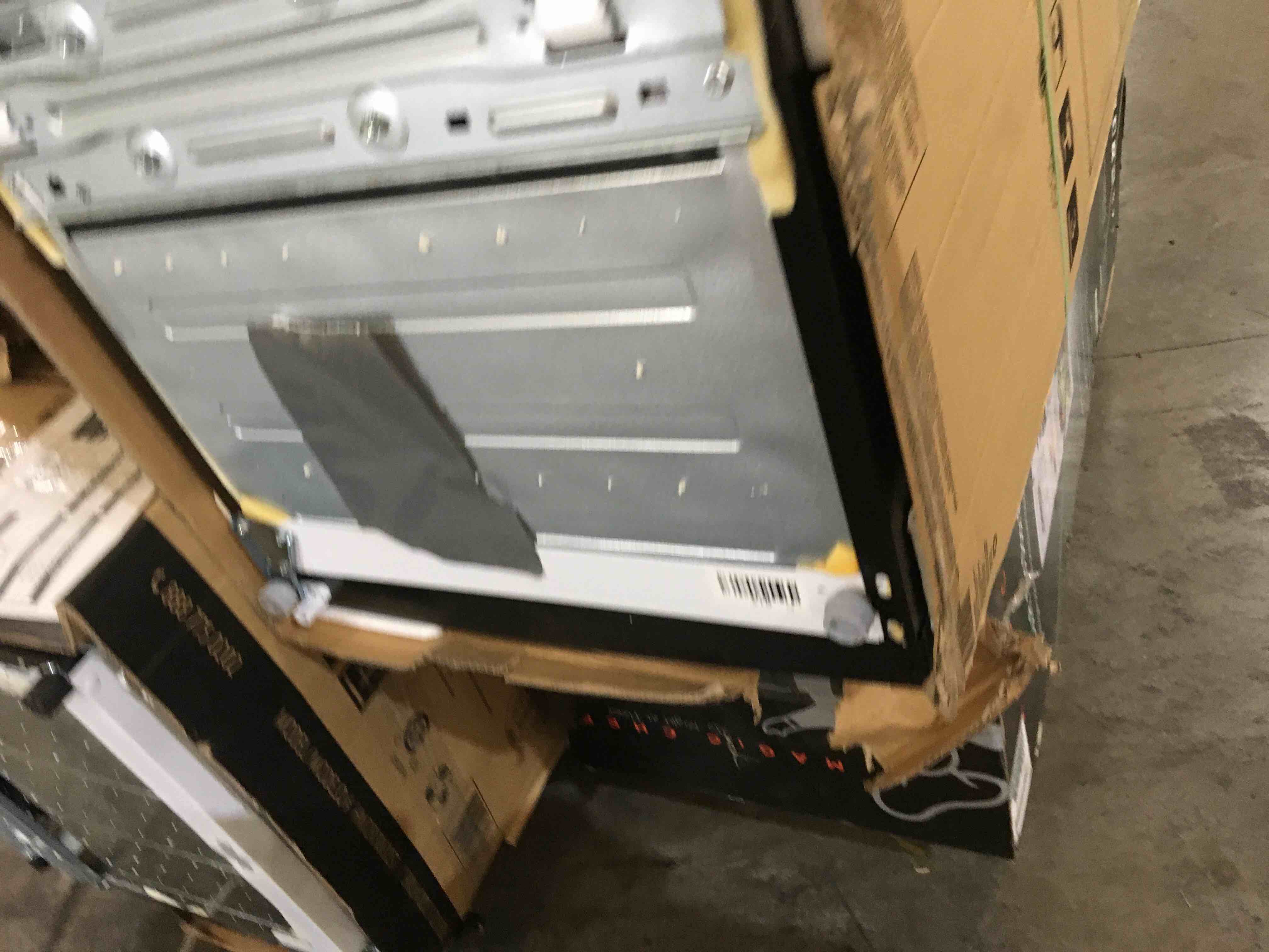 https://s3.amazonaws.com/lotting-images-prod/bidfta/GRN5310039_1695393758130.jpeg