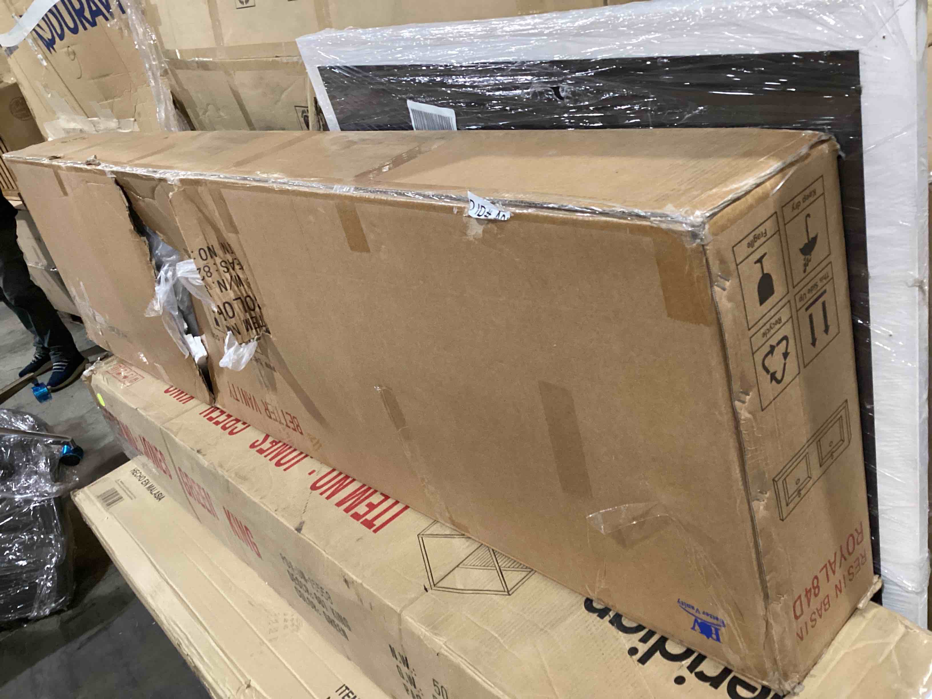 https://s3.amazonaws.com/lotting-images-prod/bidfta/GRN5312599_1710445677905.jpeg