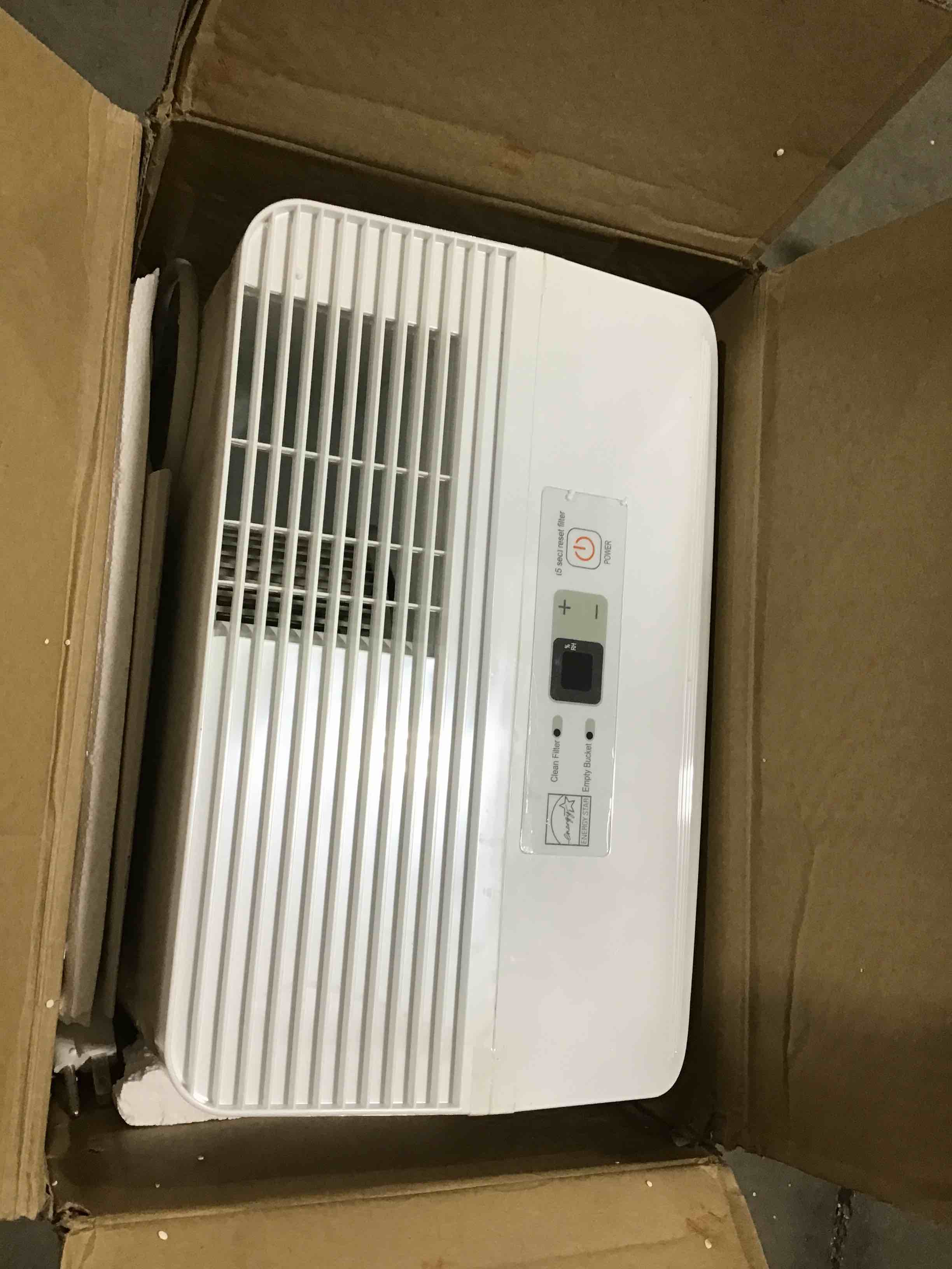 https://s3.amazonaws.com/lotting-images-prod/bidfta/GRN5315585_1710963849389.jpeg