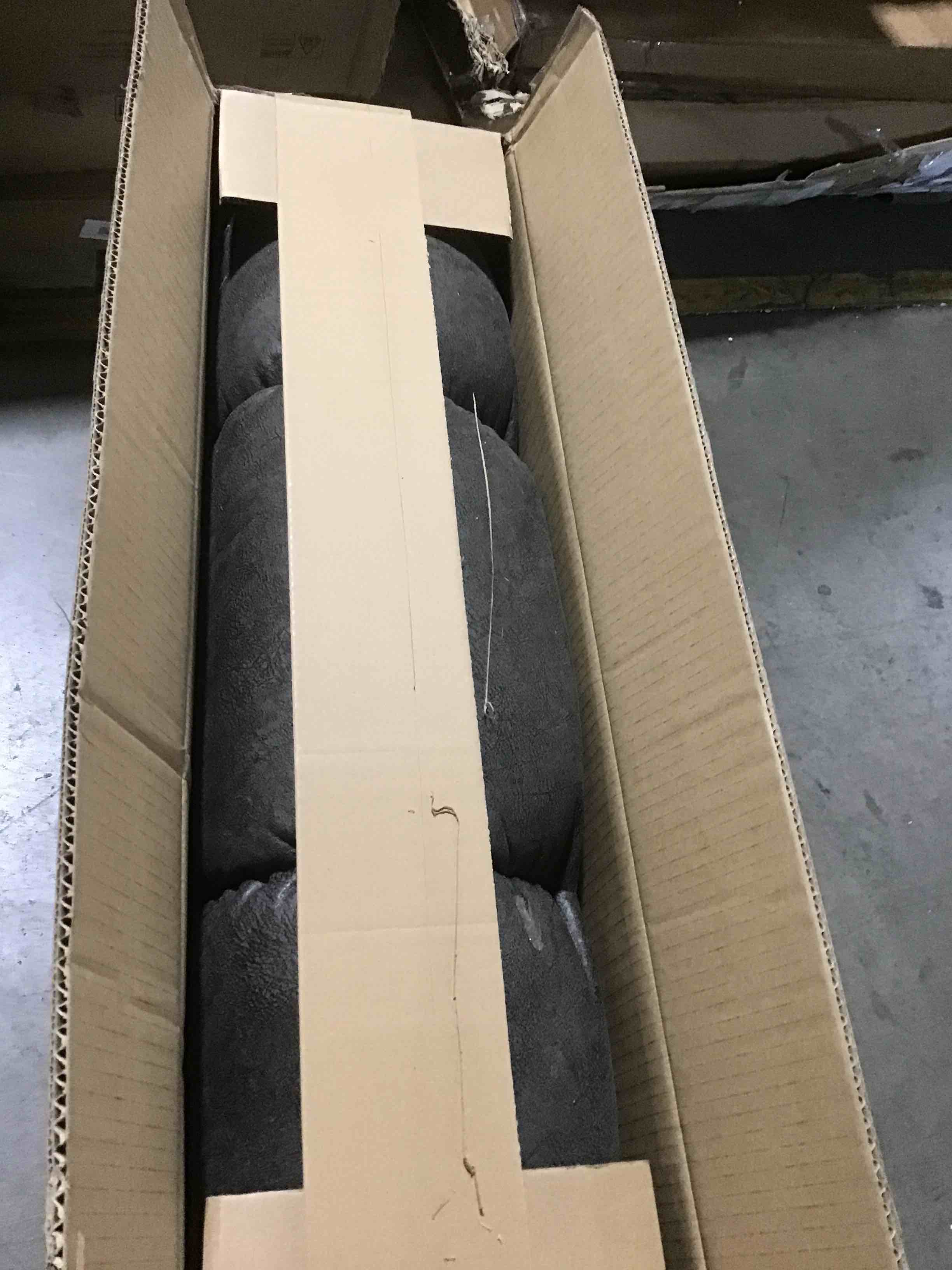 https://s3.amazonaws.com/lotting-images-prod/bidfta/GRN5318951_1712673672127.jpeg
