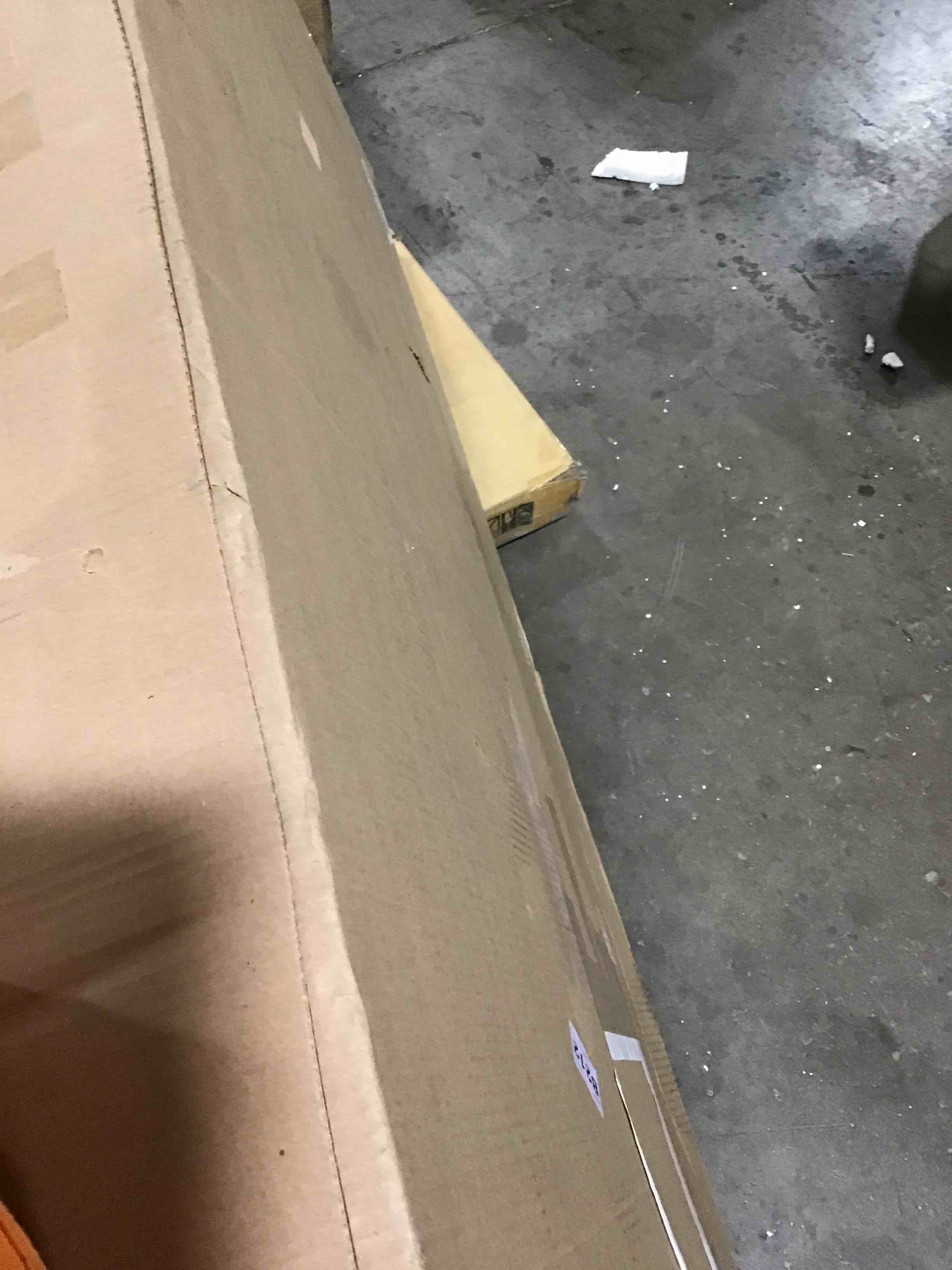 https://s3.amazonaws.com/lotting-images-prod/bidfta/GRN5320323_1709922970346.jpeg