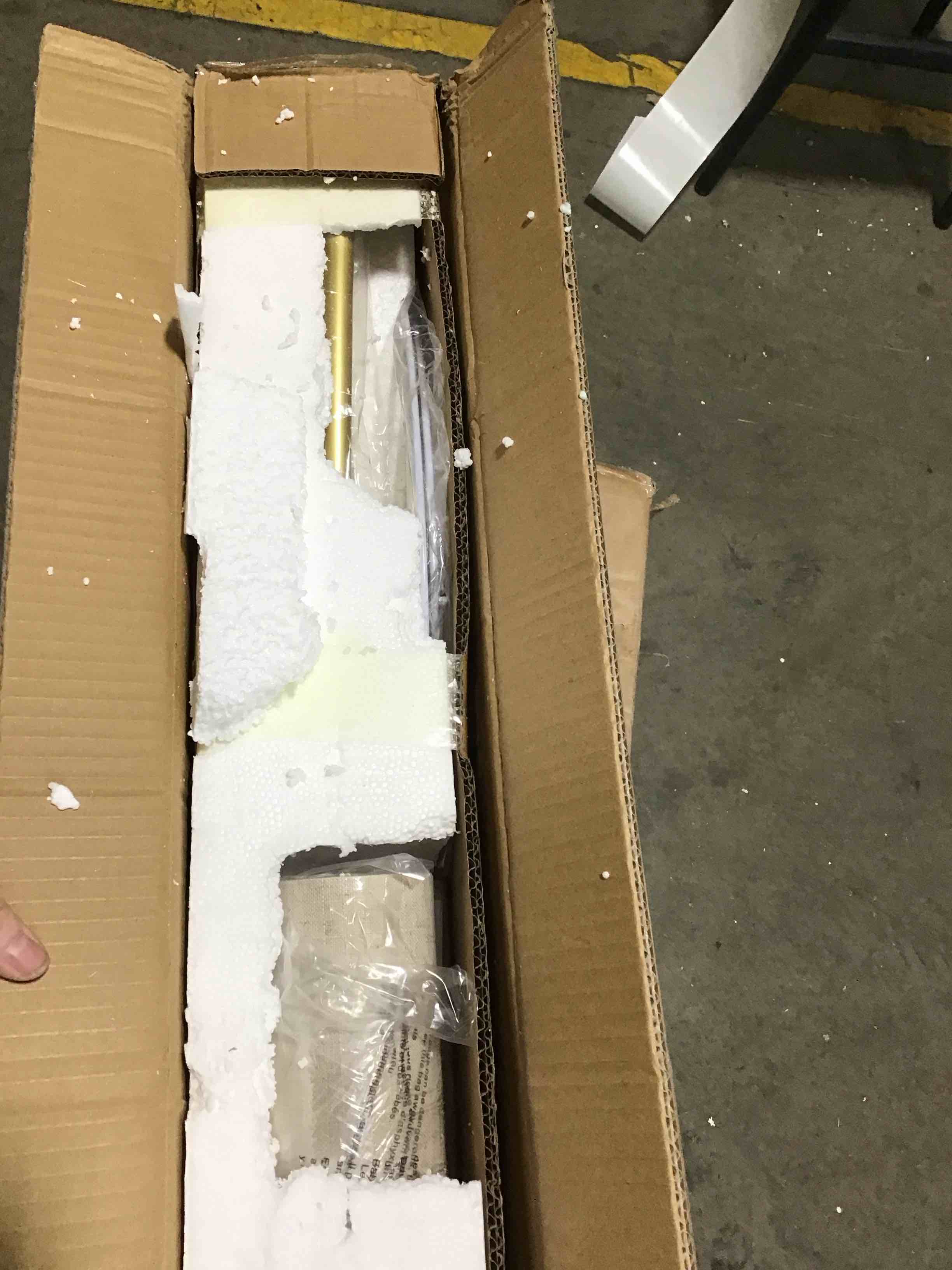 https://s3.amazonaws.com/lotting-images-prod/bidfta/GRN5323457_1710341200532.jpeg