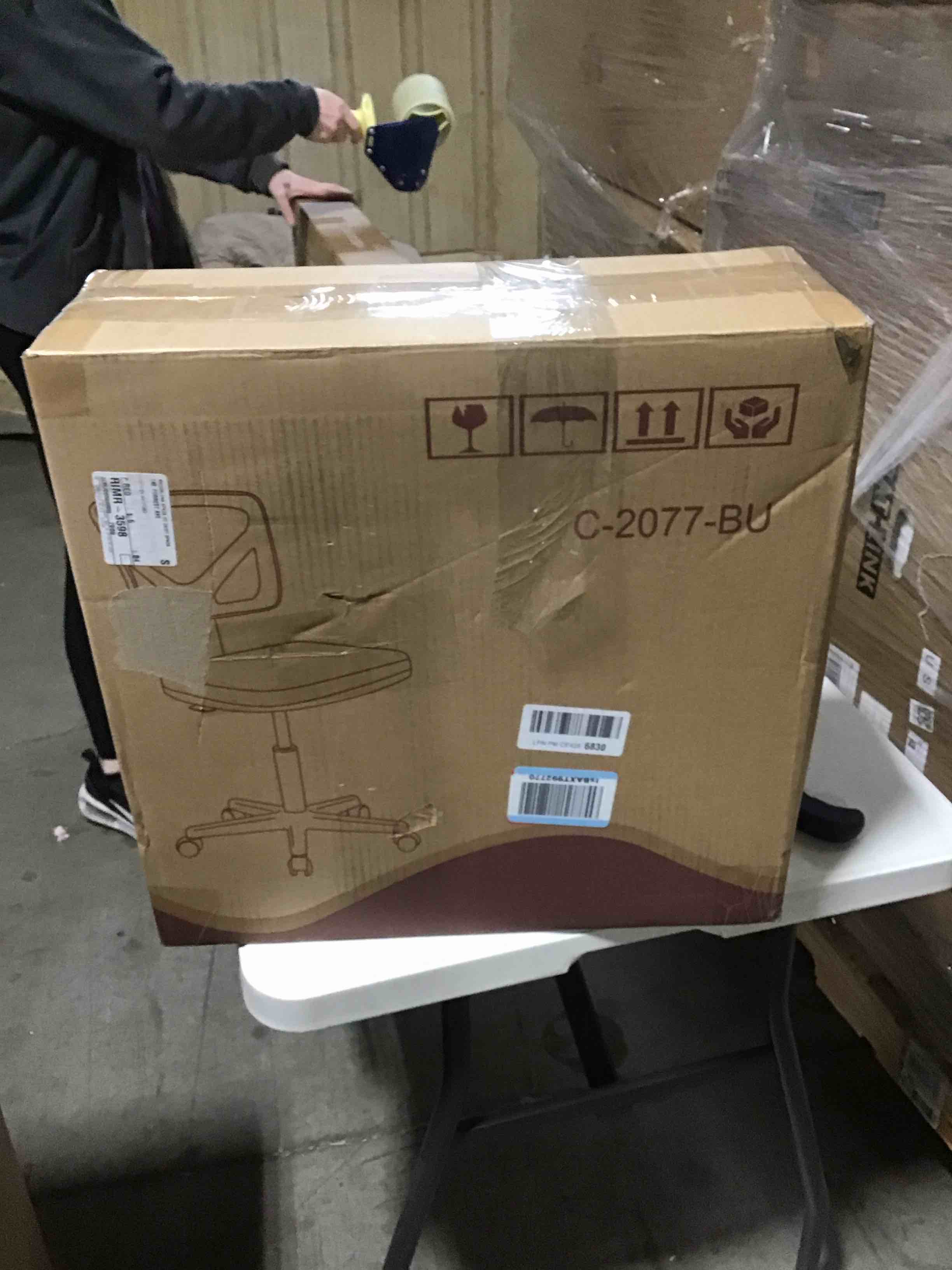 https://s3.amazonaws.com/lotting-images-prod/bidfta/GRN5323556_1710419662351.jpeg