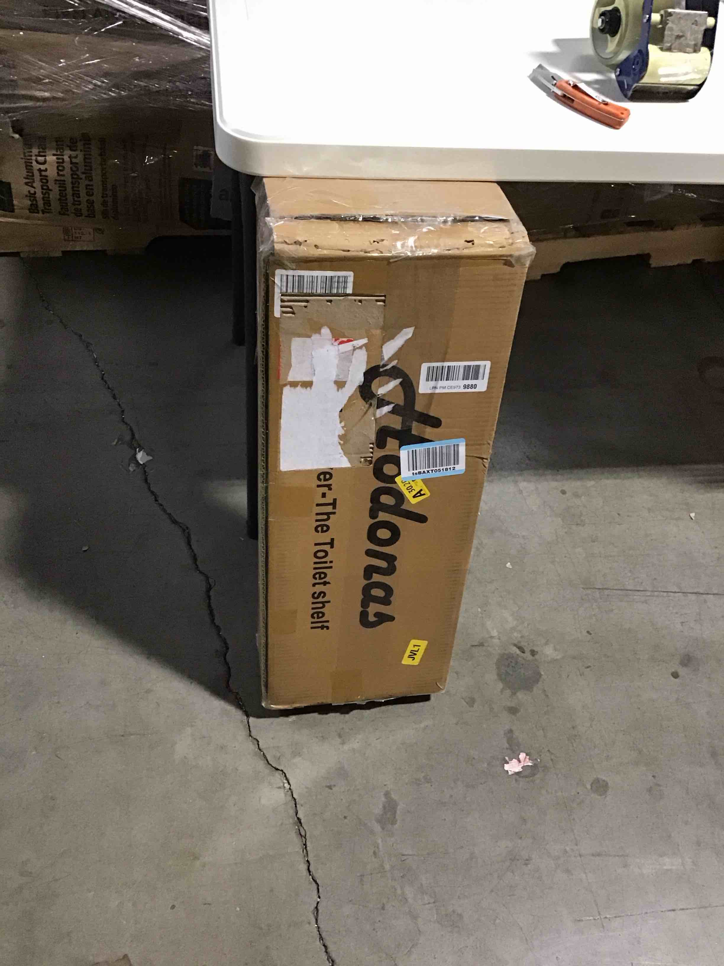https://s3.amazonaws.com/lotting-images-prod/bidfta/GRN5323560_1710419883697.jpeg
