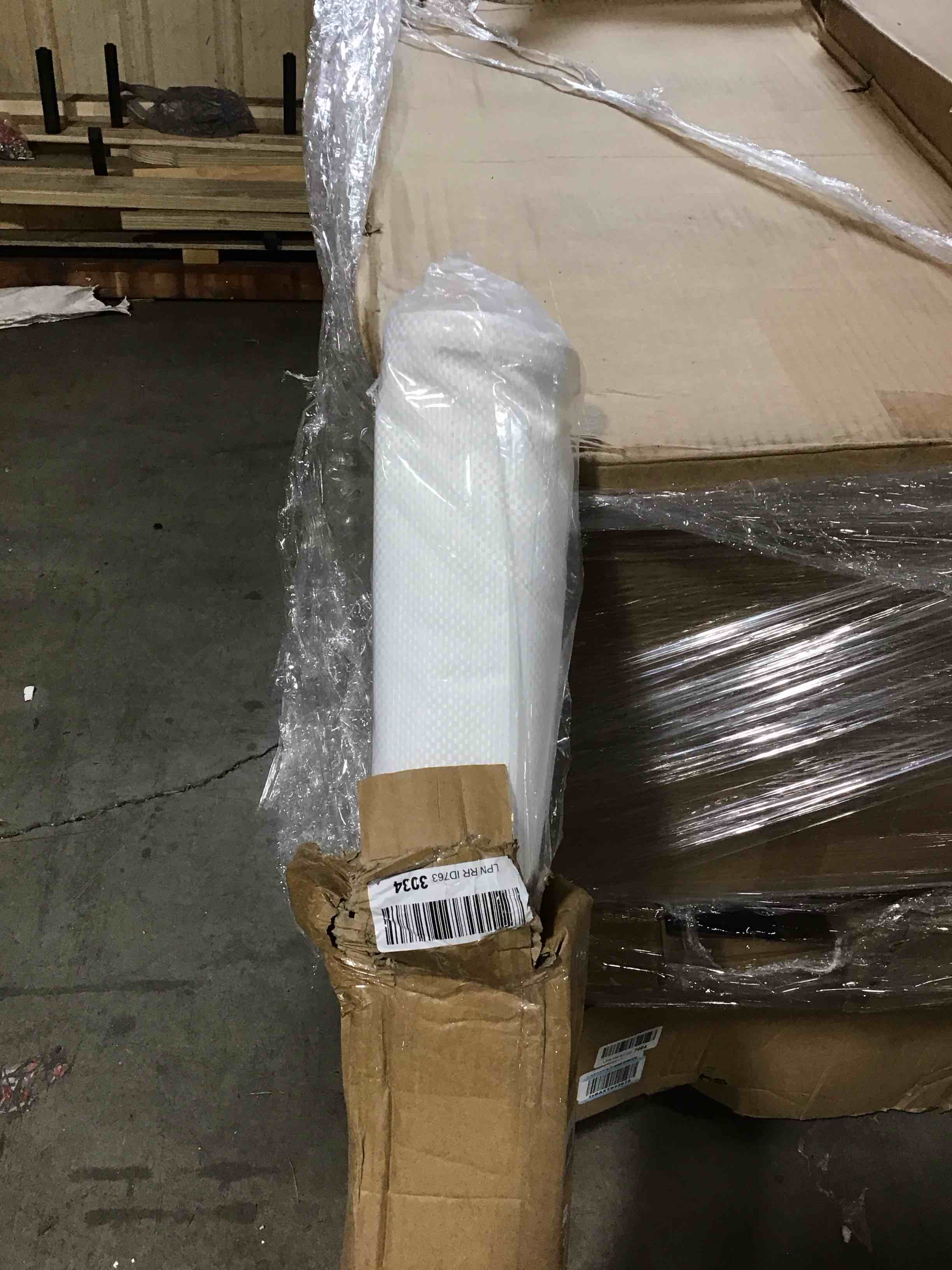 https://s3.amazonaws.com/lotting-images-prod/bidfta/GRN5323762_1710442685031.jpeg