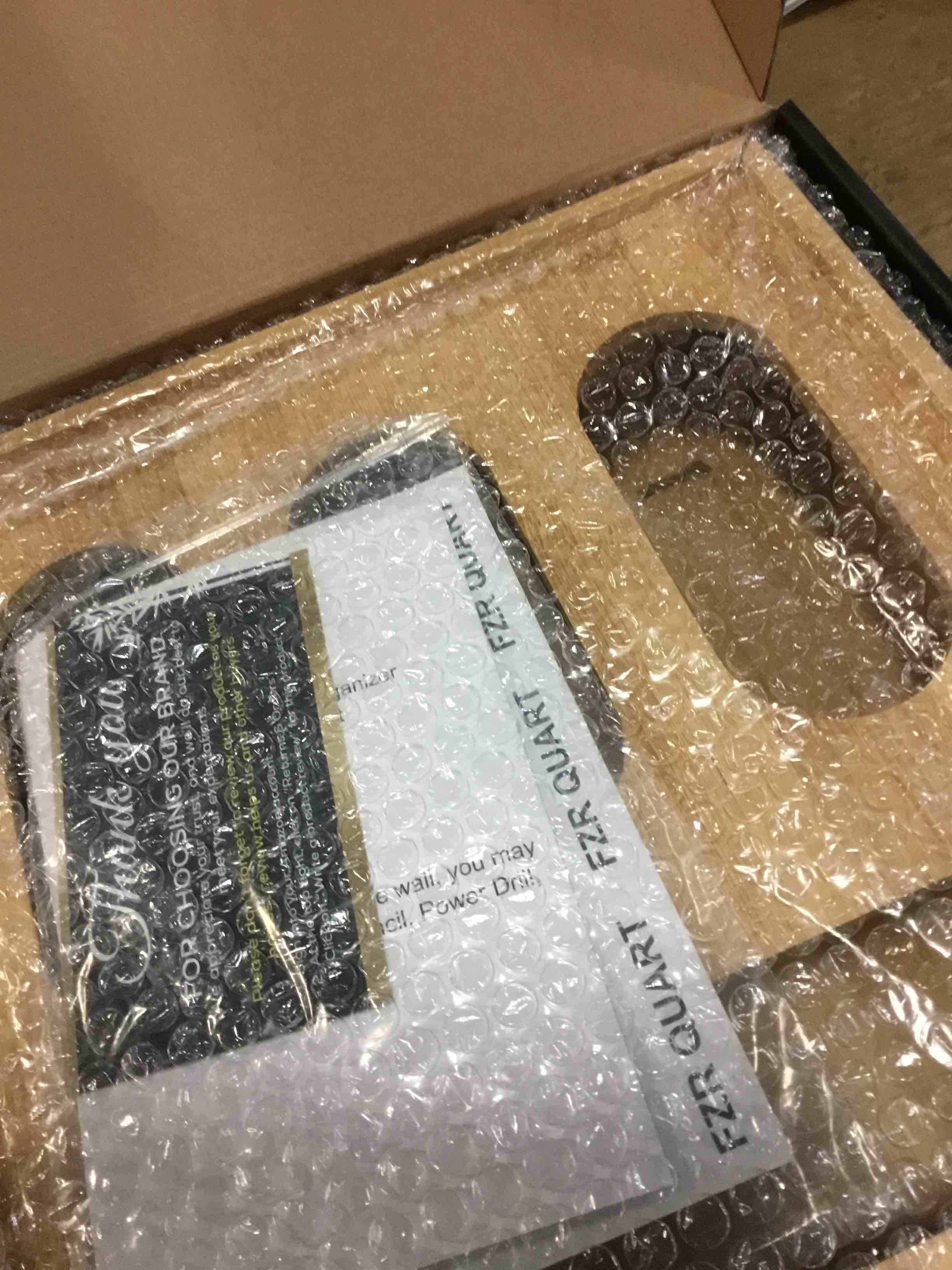 https://s3.amazonaws.com/lotting-images-prod/bidfta/GRN5325492_1687876334256.jpeg