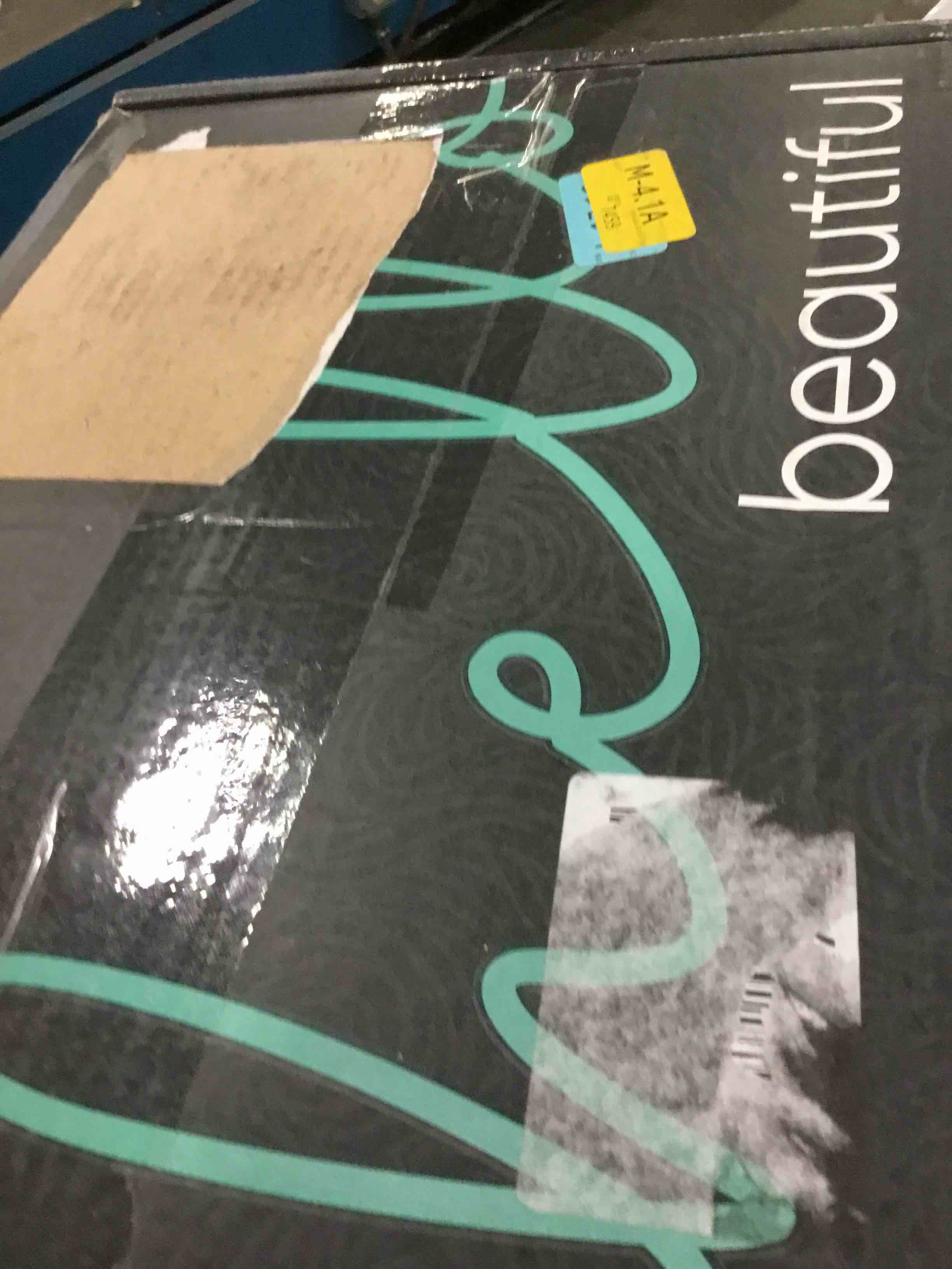 https://s3.amazonaws.com/lotting-images-prod/bidfta/GRN5325658_1687952805969.jpeg